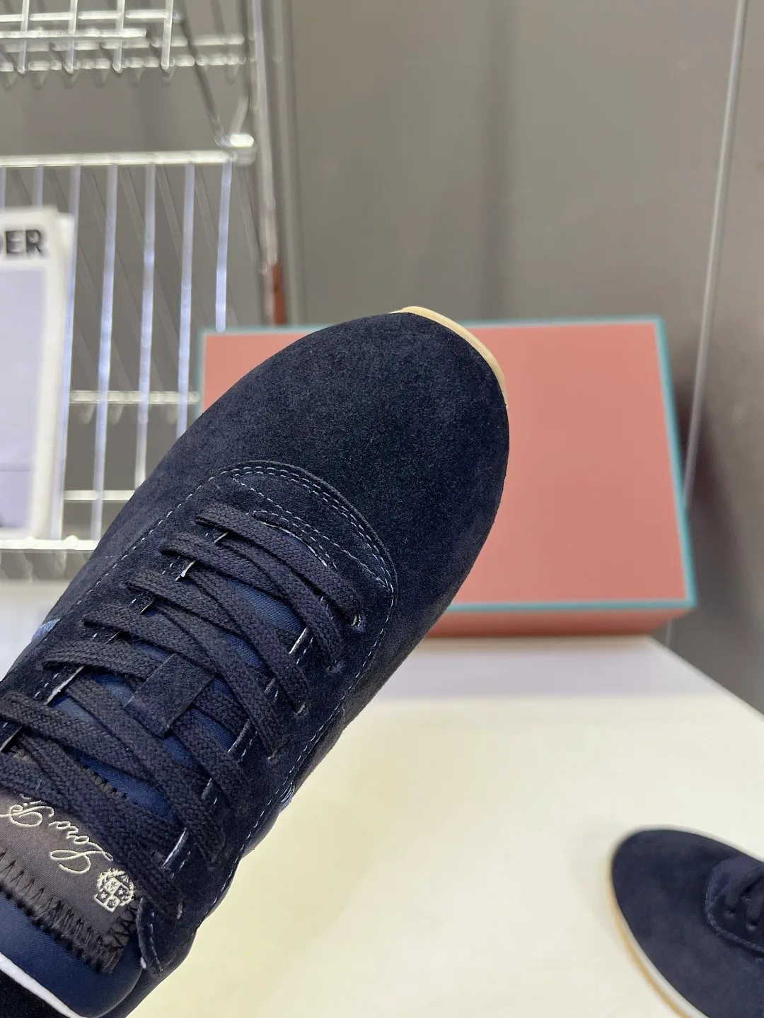 Women's Sneakers LORO PIANA 17449334