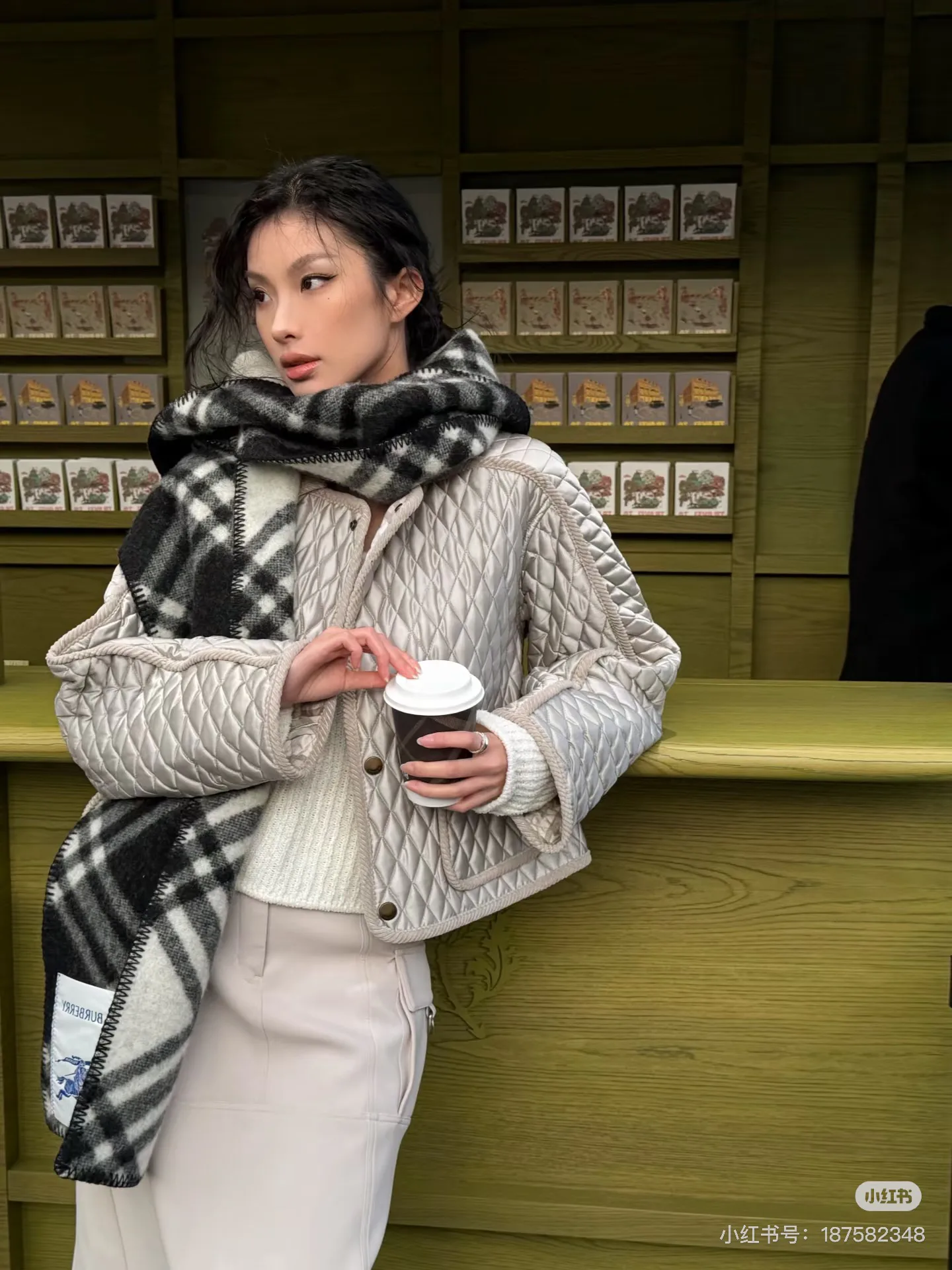 Women's Jackets And Down Jackets BURBERRY 17908964