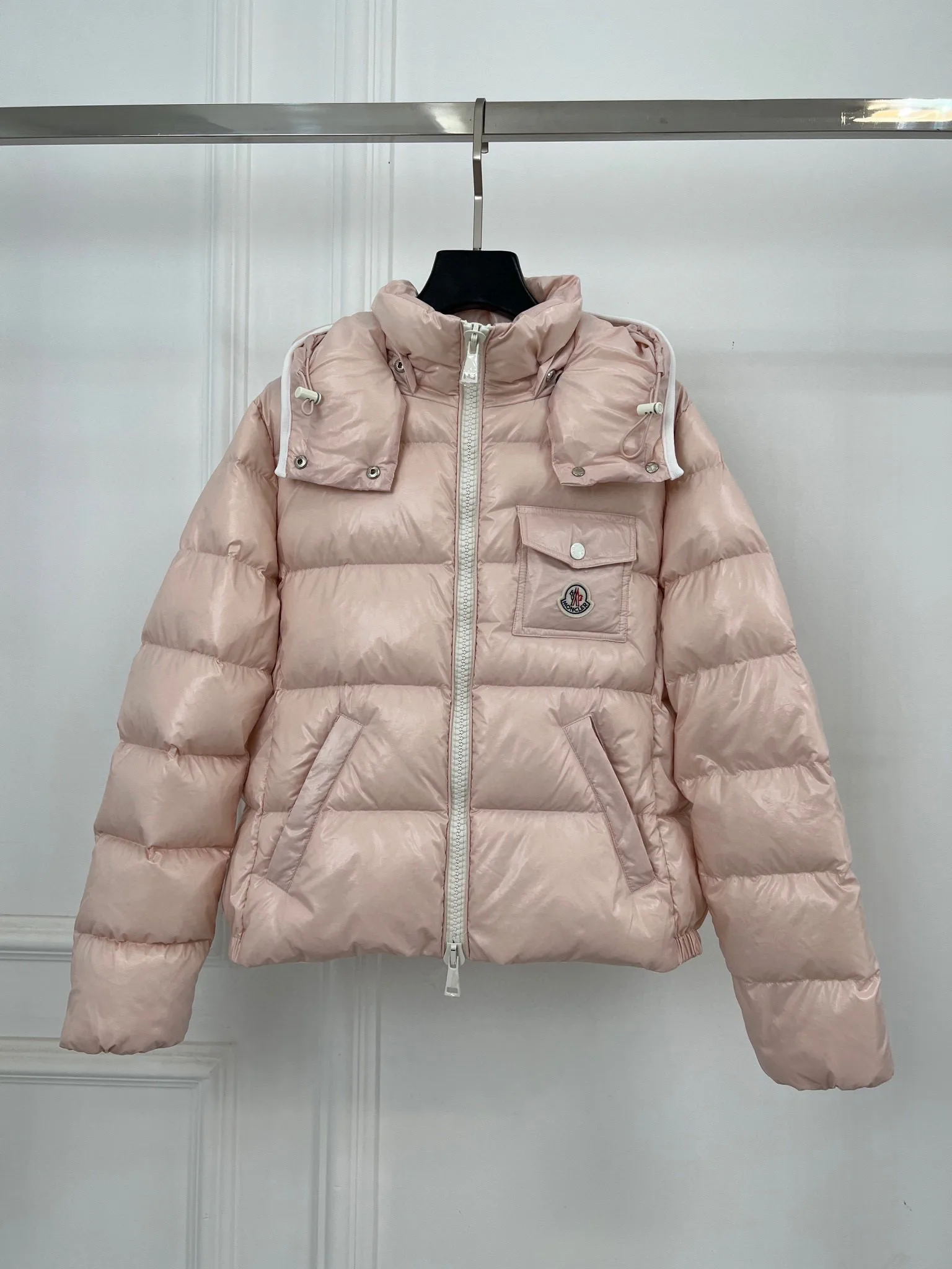 Women's Jackets And Down Jackets MONCLER 18416223