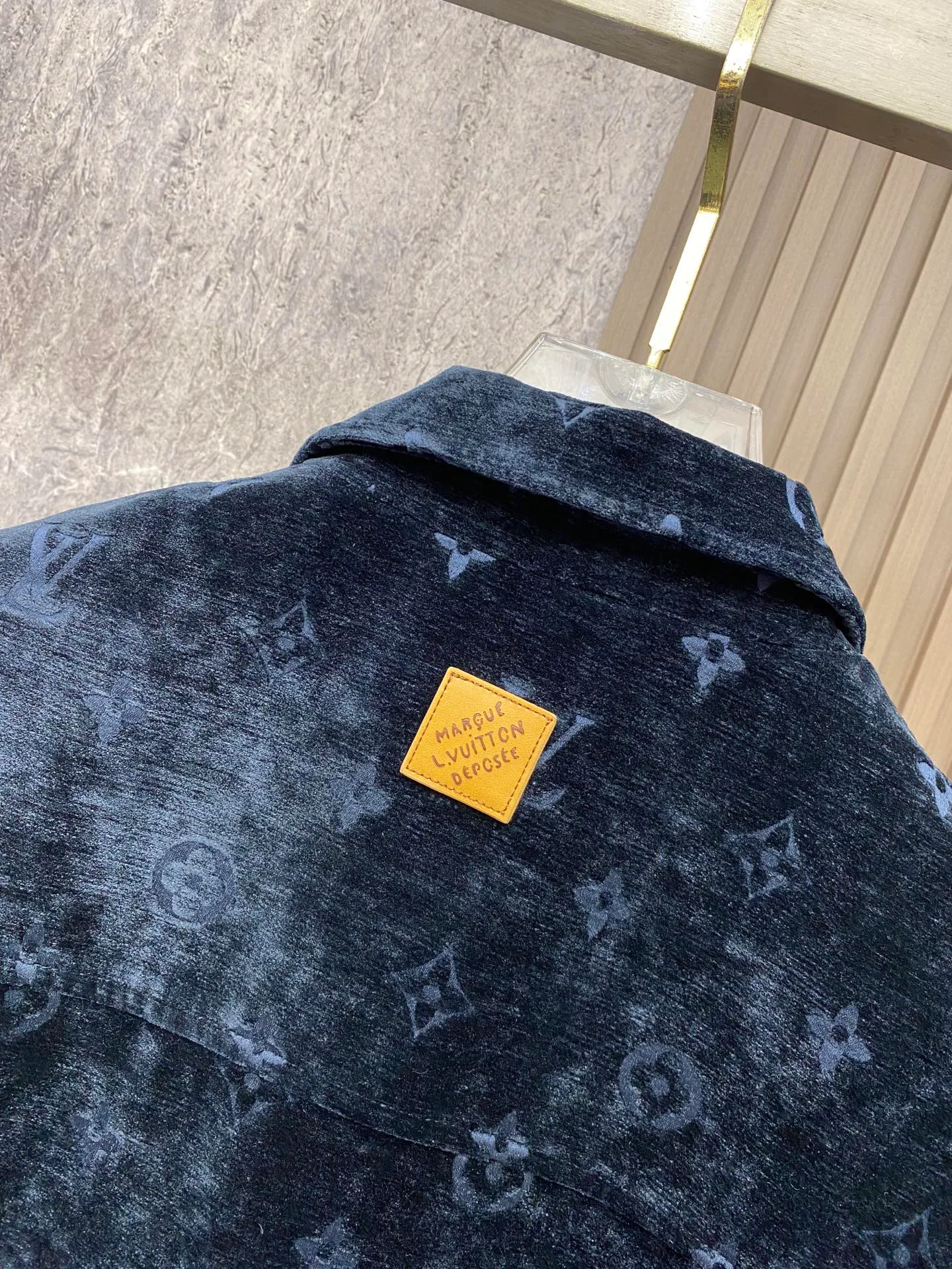 Куртки И Пуховики Мужские Louis Vuitton 18596395