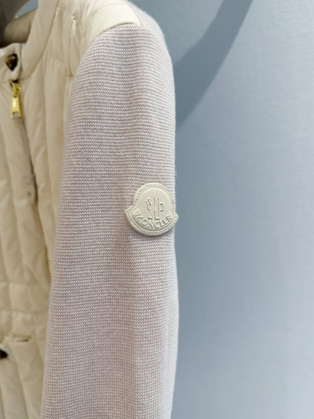 Women's Jackets And Down Jackets MONCLER 18184927