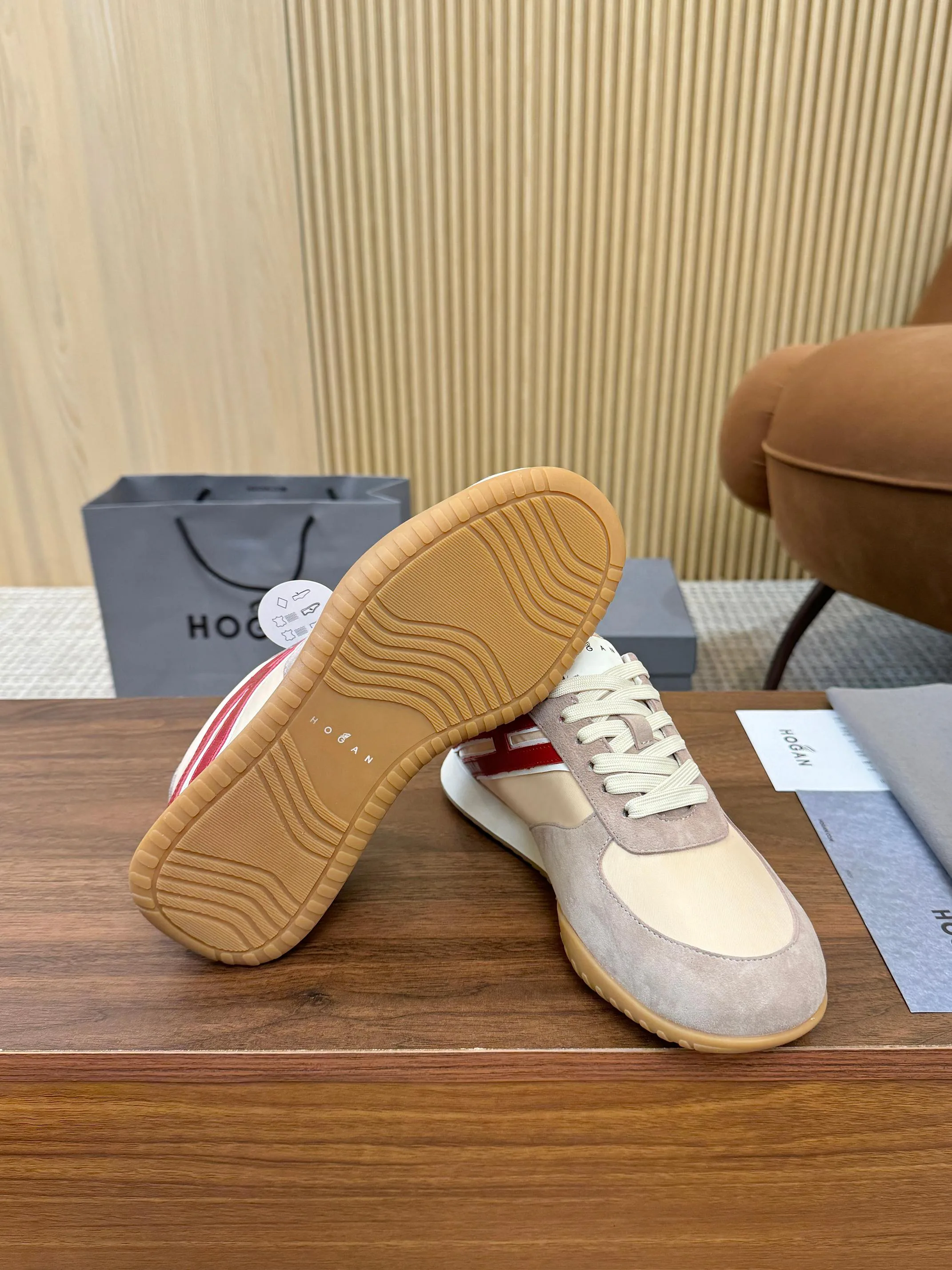 Women's Sneakers HOGAN 17182562