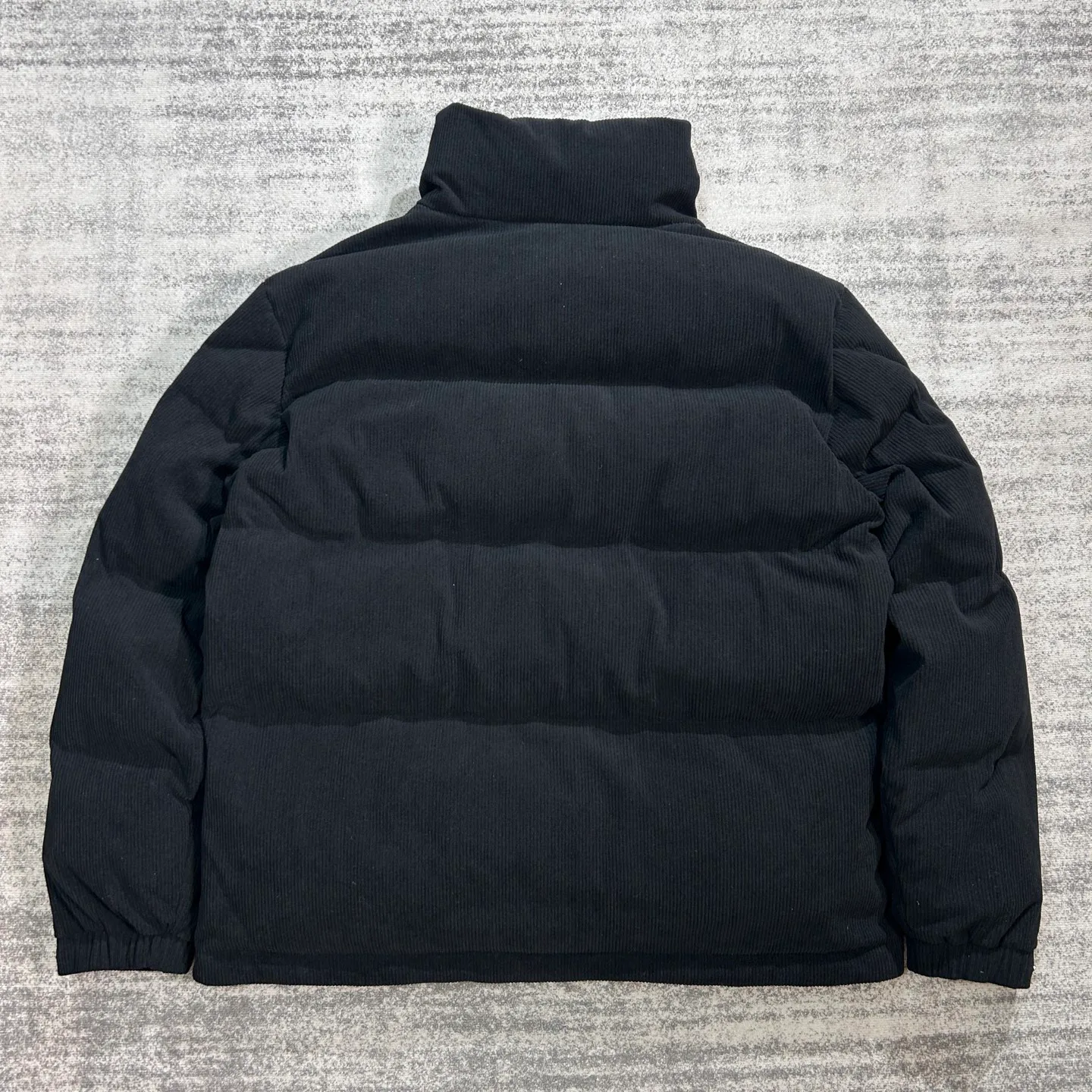 Women's Jackets And Down Jackets MONCLER 18205265