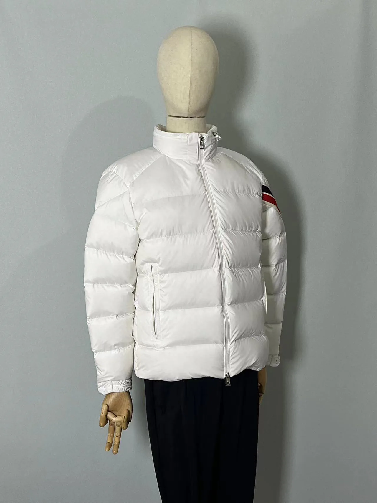 Men's Jackets And Down Jackets MONCLER 18130189