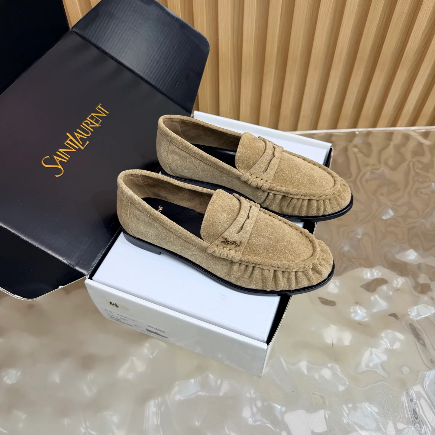 Women's Loafers And Moccasins SAINT LAURENT 17981701
