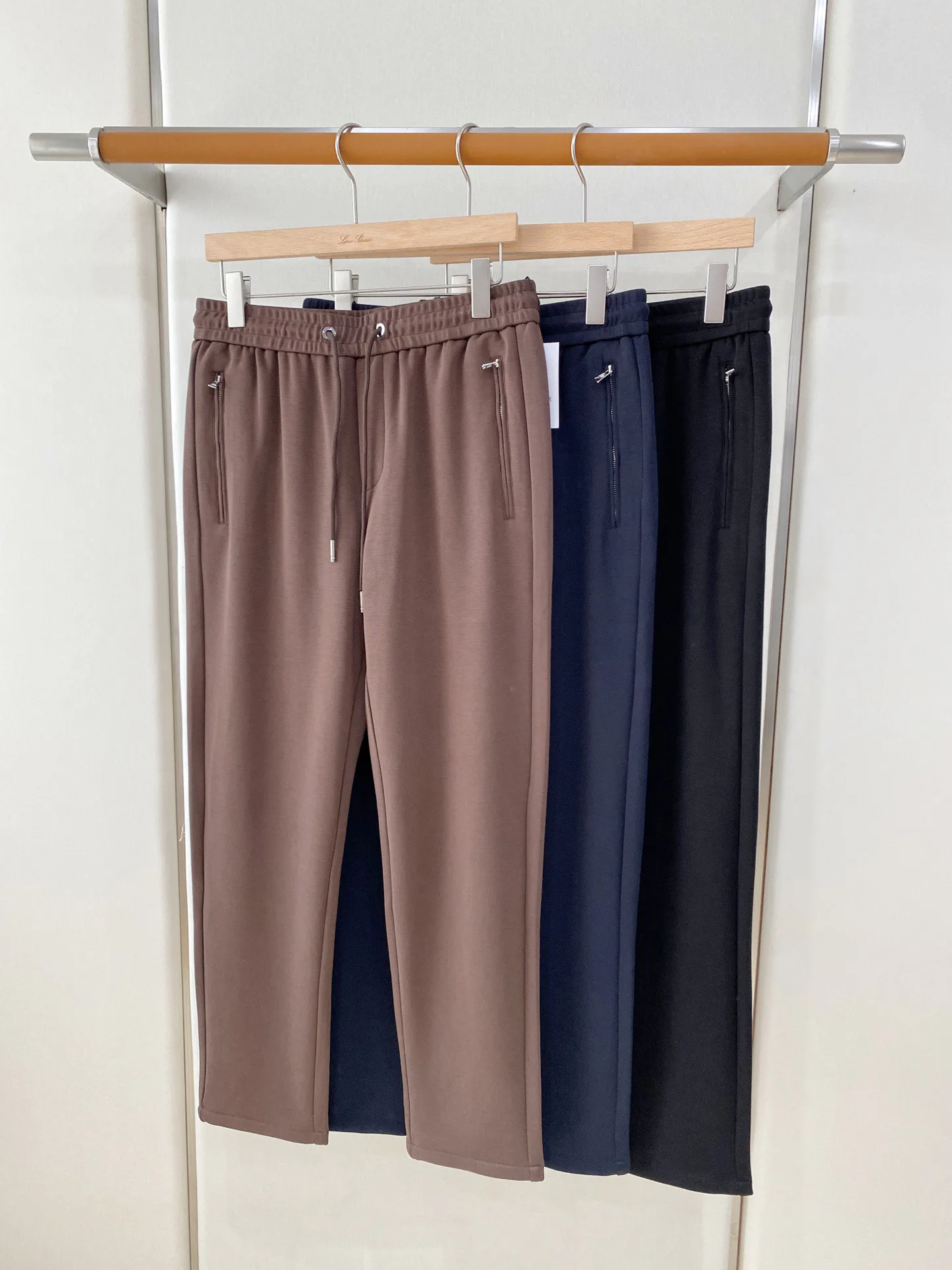 Men's Trousers MONCLER 17992944