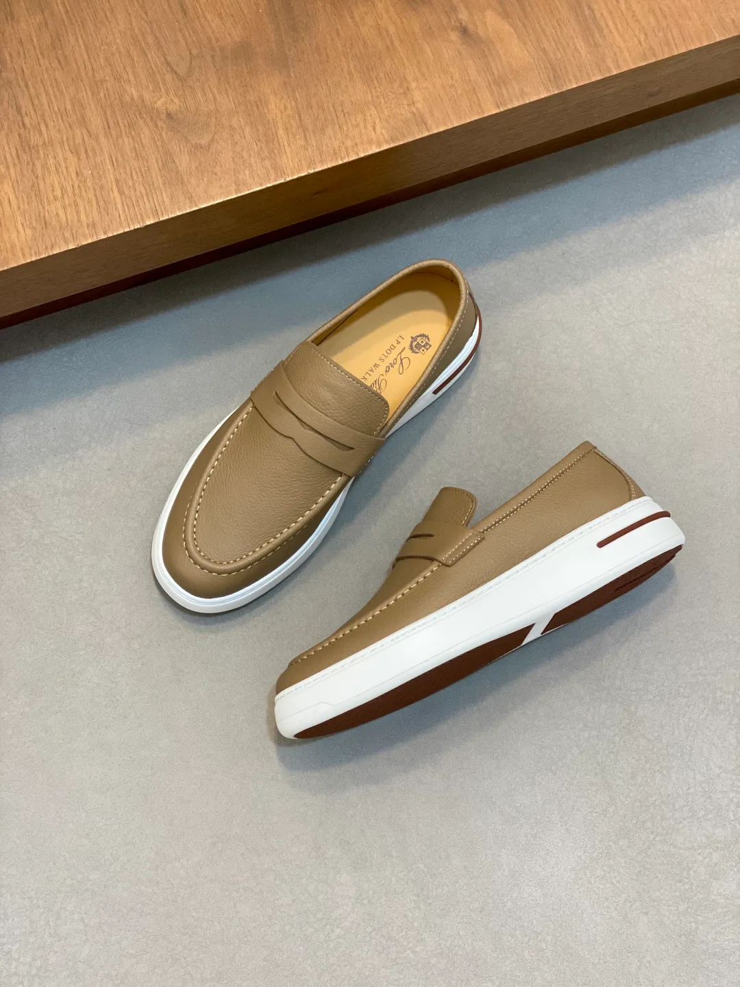 Men's Loafers And Dress Shoes LORO PIANA 18079015