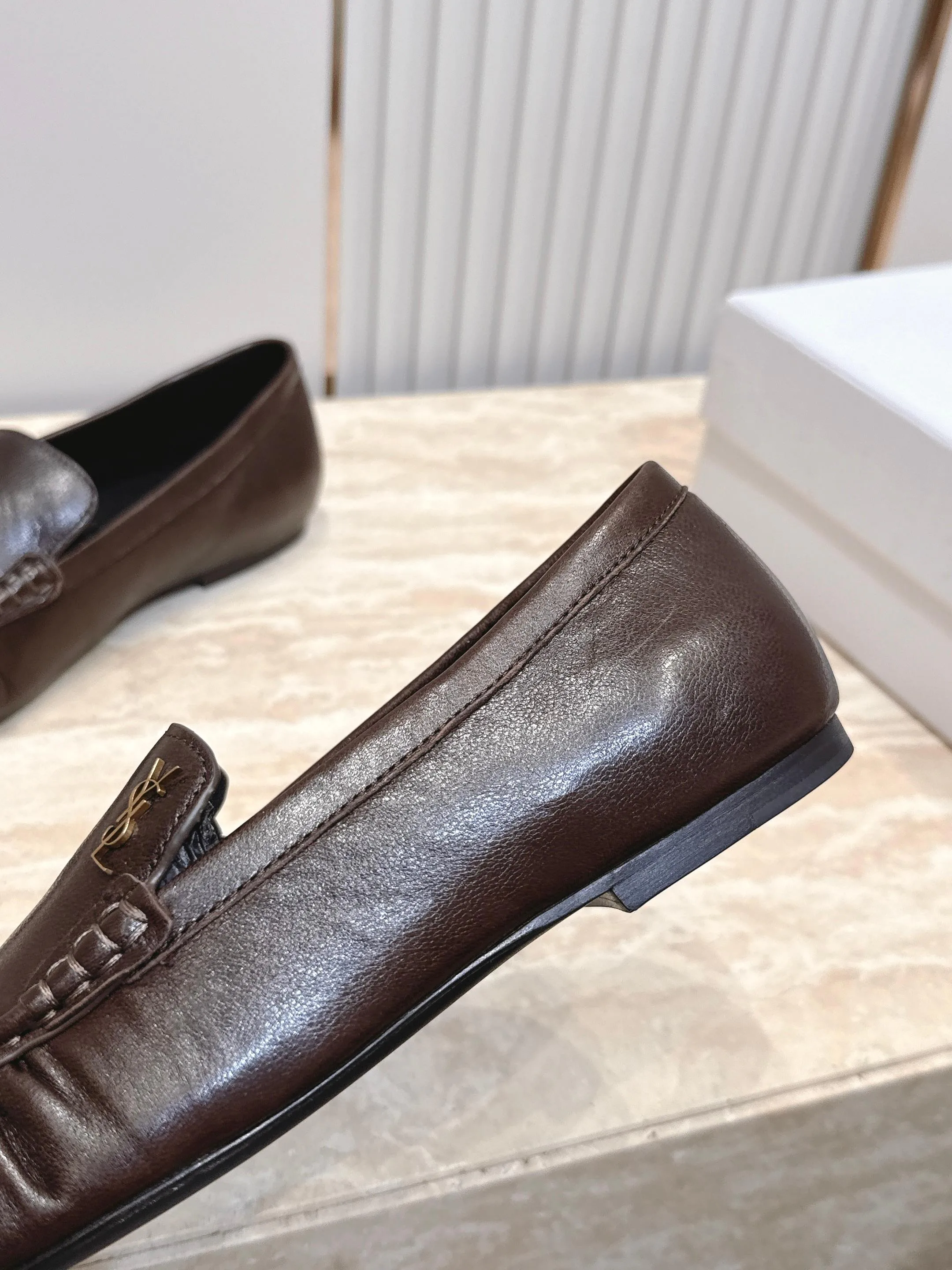 Women's Loafers And Moccasins SAINT LAURENT 17701344