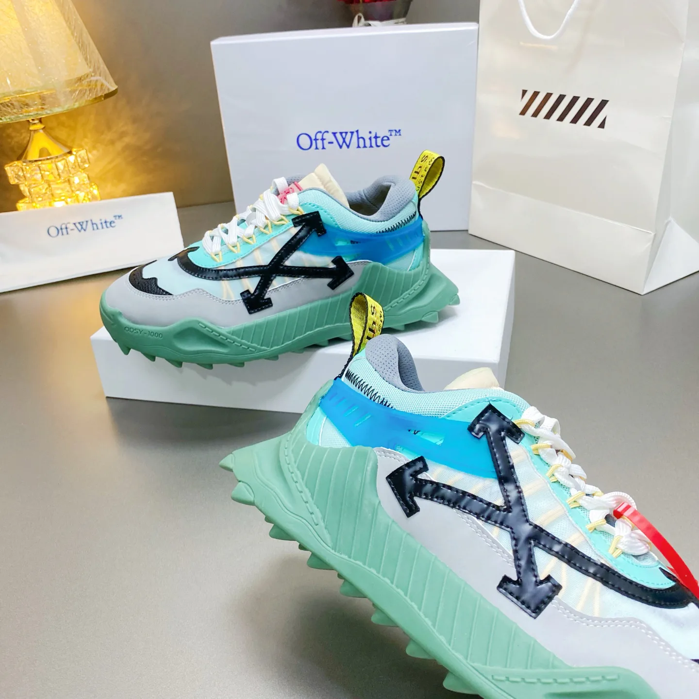 Women's Sneakers OFF-WHITE 17530535