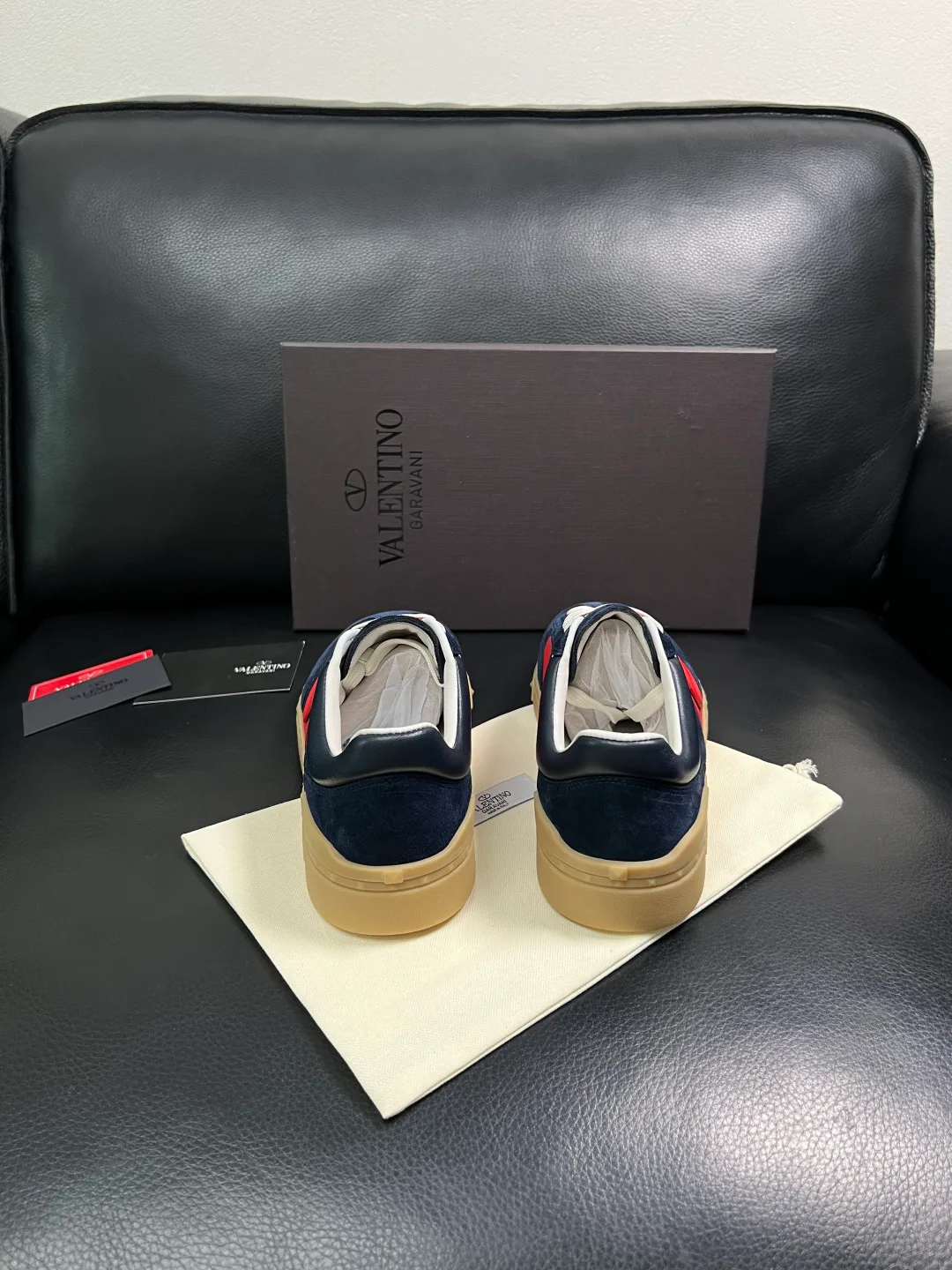 Women's Sneakers VALENTINO 17093910