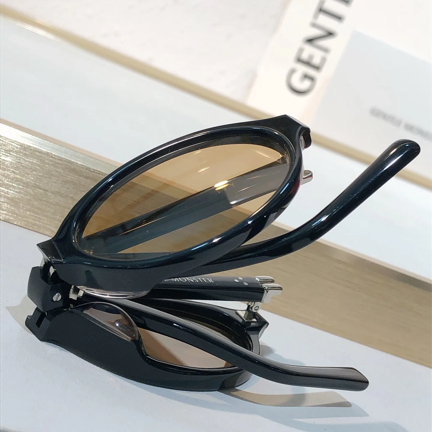 Glasses GENTLE MONSTER 18118273