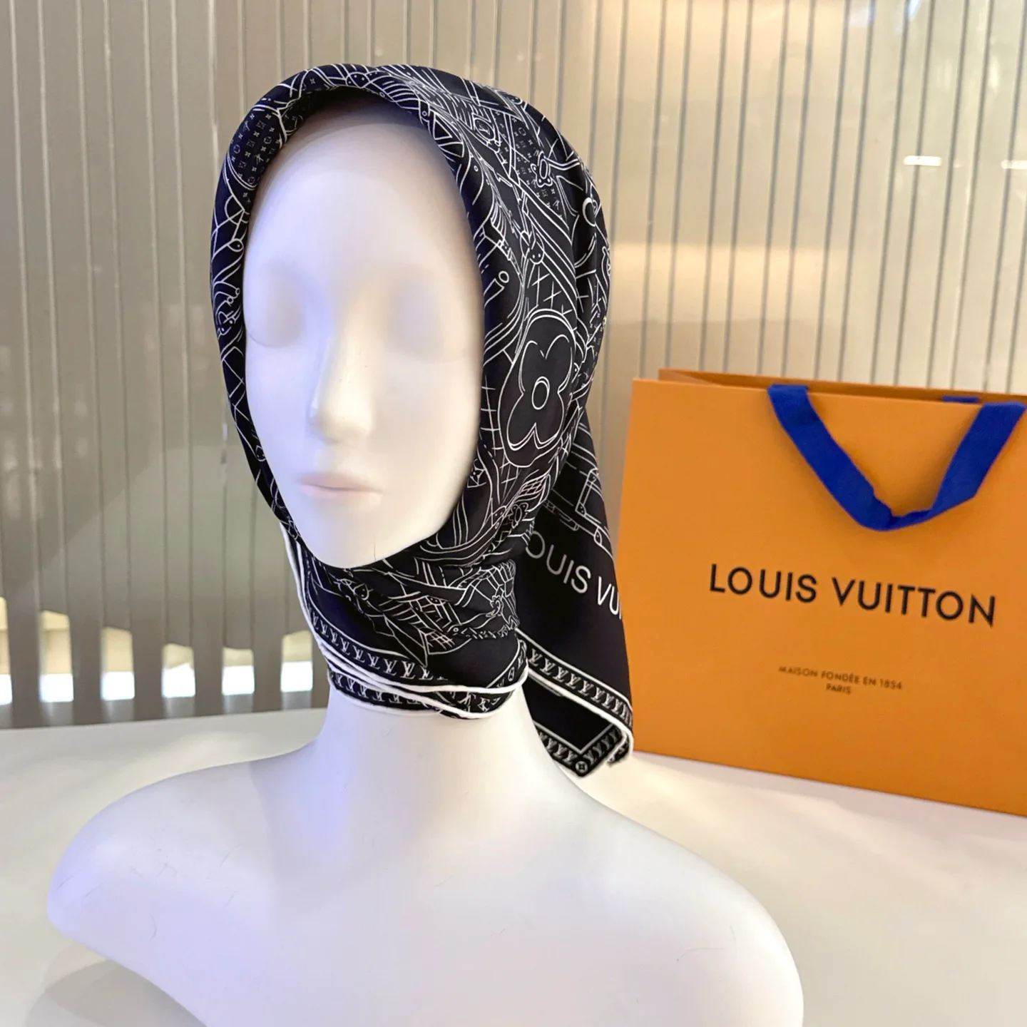 Silk Scarves LOUIS VUITTON 17257482