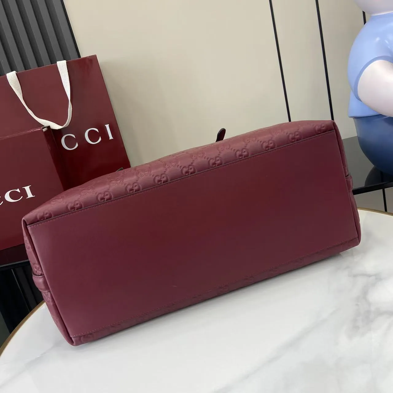 Women's Classic Handbags GUCCI 18350144