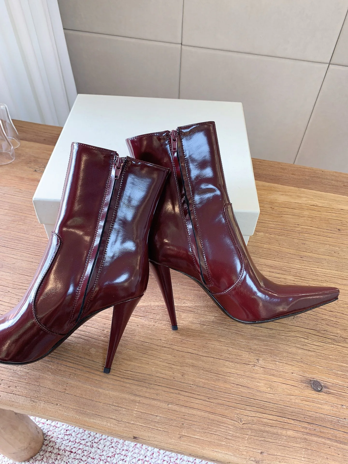 Women's Booties SAINT LAURENT 18365304