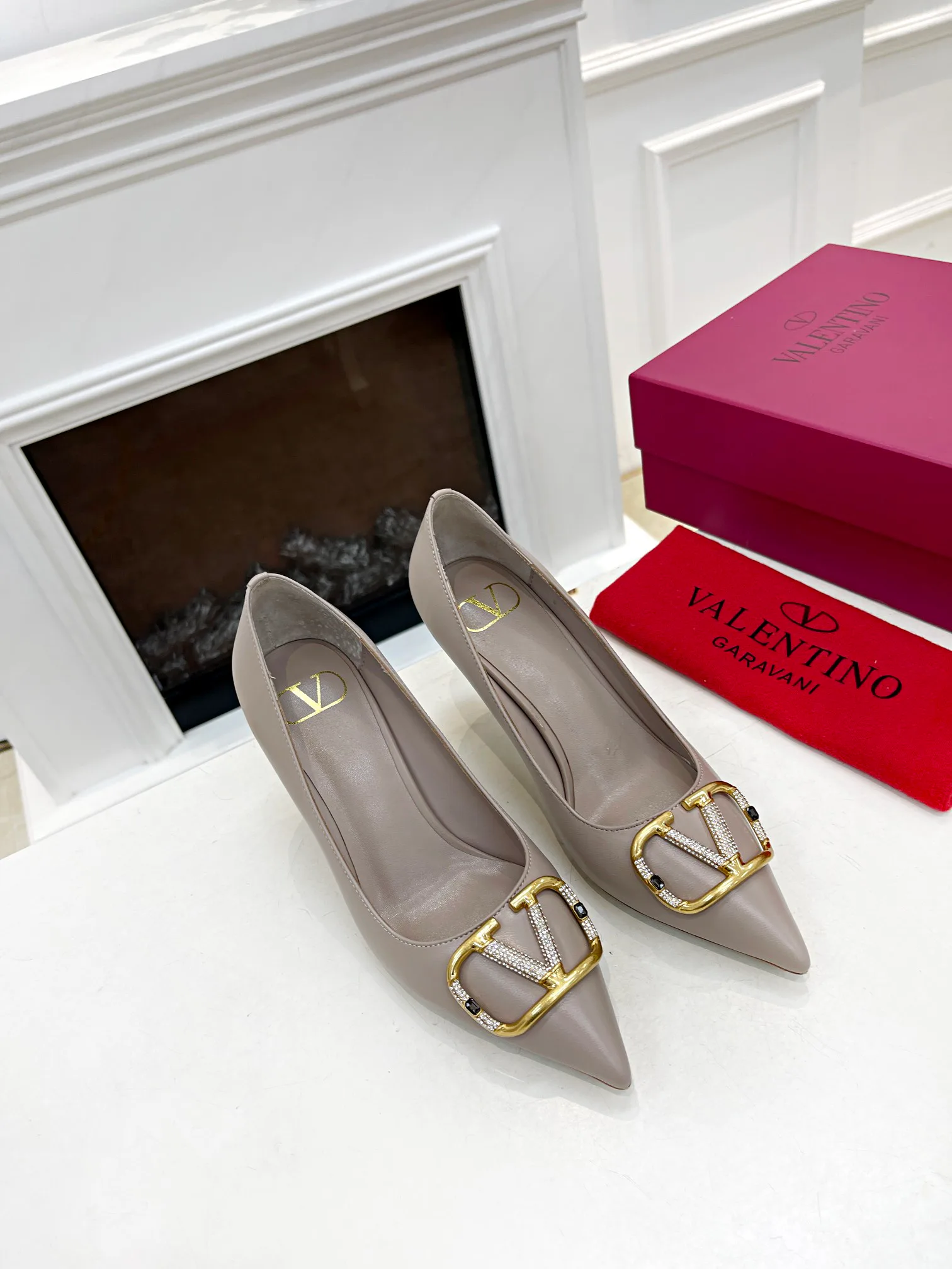 Women's Heels VALENTINO 17956838