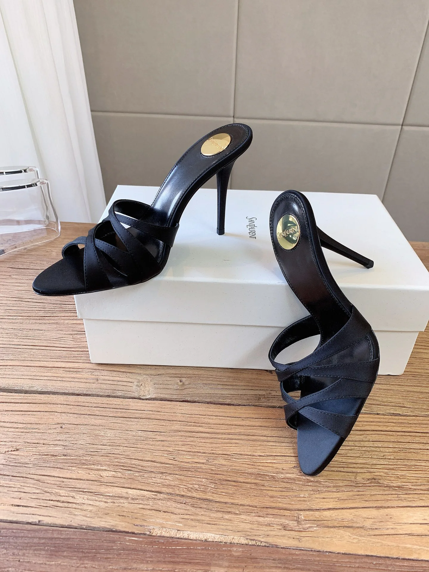 Women's Open-Toe Sandals SAINT LAURENT 17803534