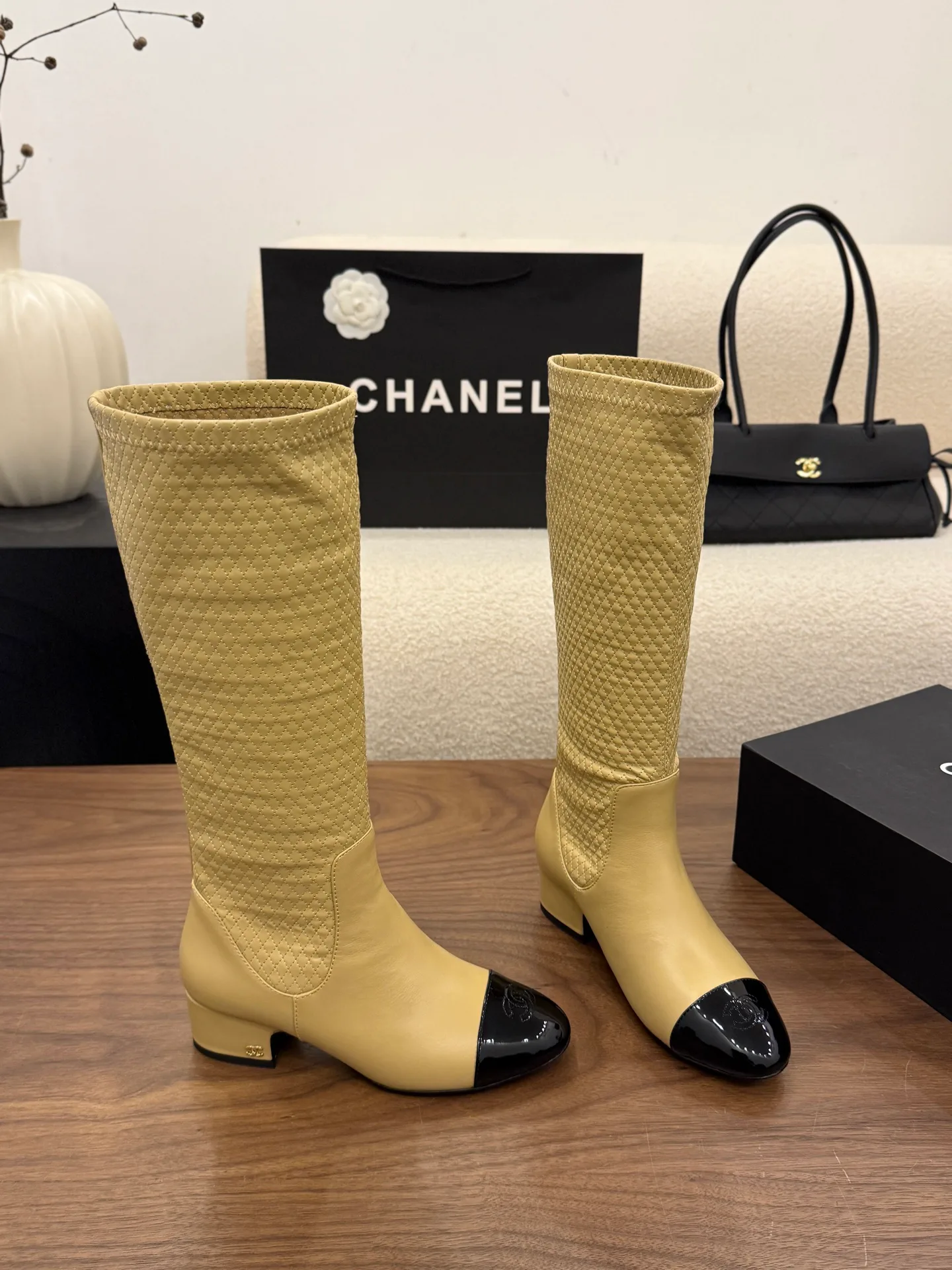 Women's Boots CHANEL 18534776