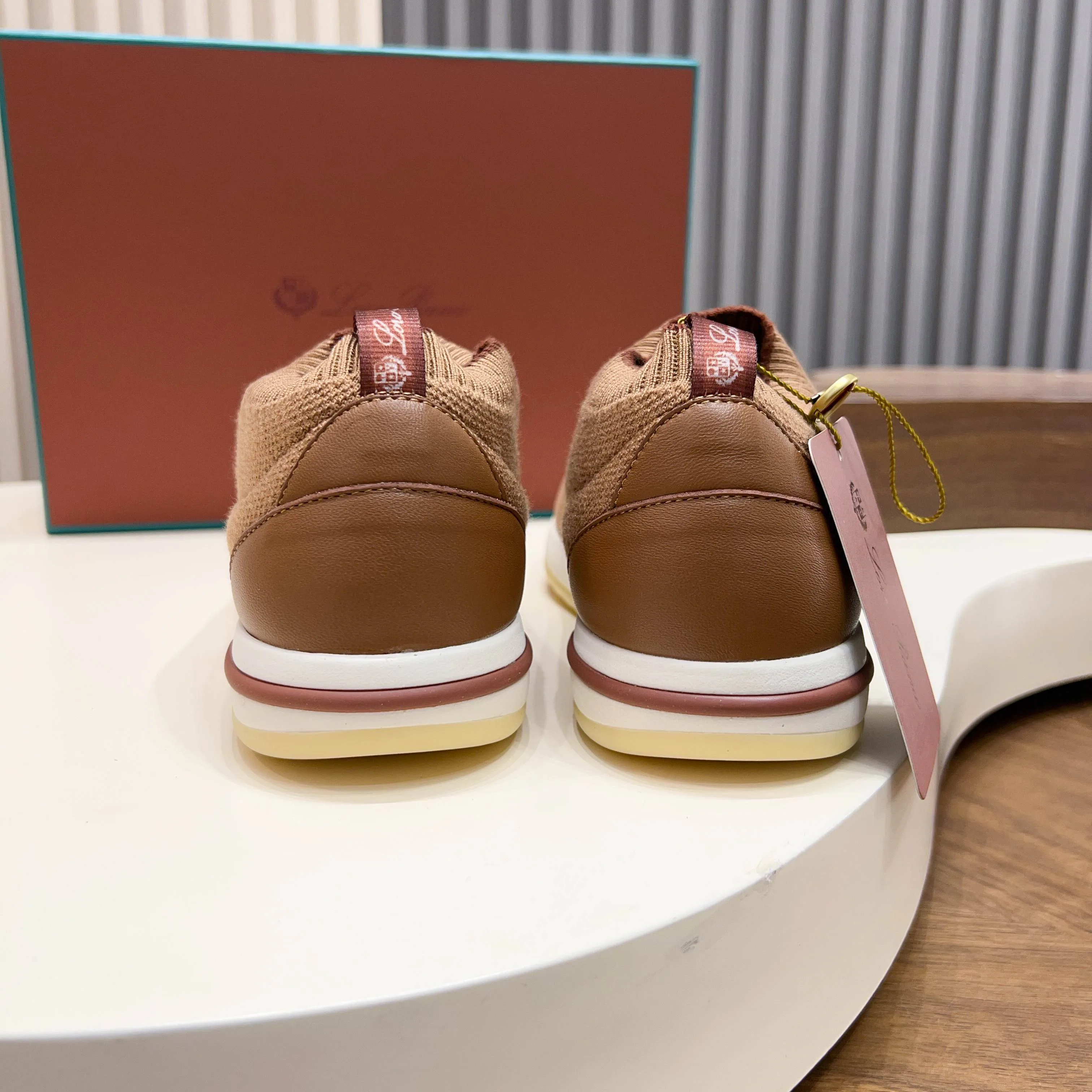 Men's Sneakers LORO PIANA 18250757