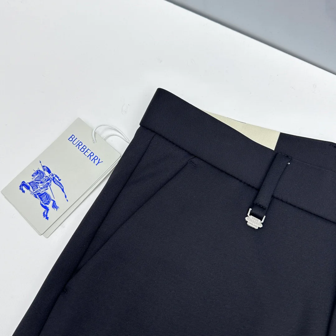 Men's Trousers BURBERRY 18246802