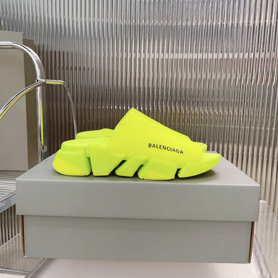 Women's Flip-Flops BALENCIAGA 17182660