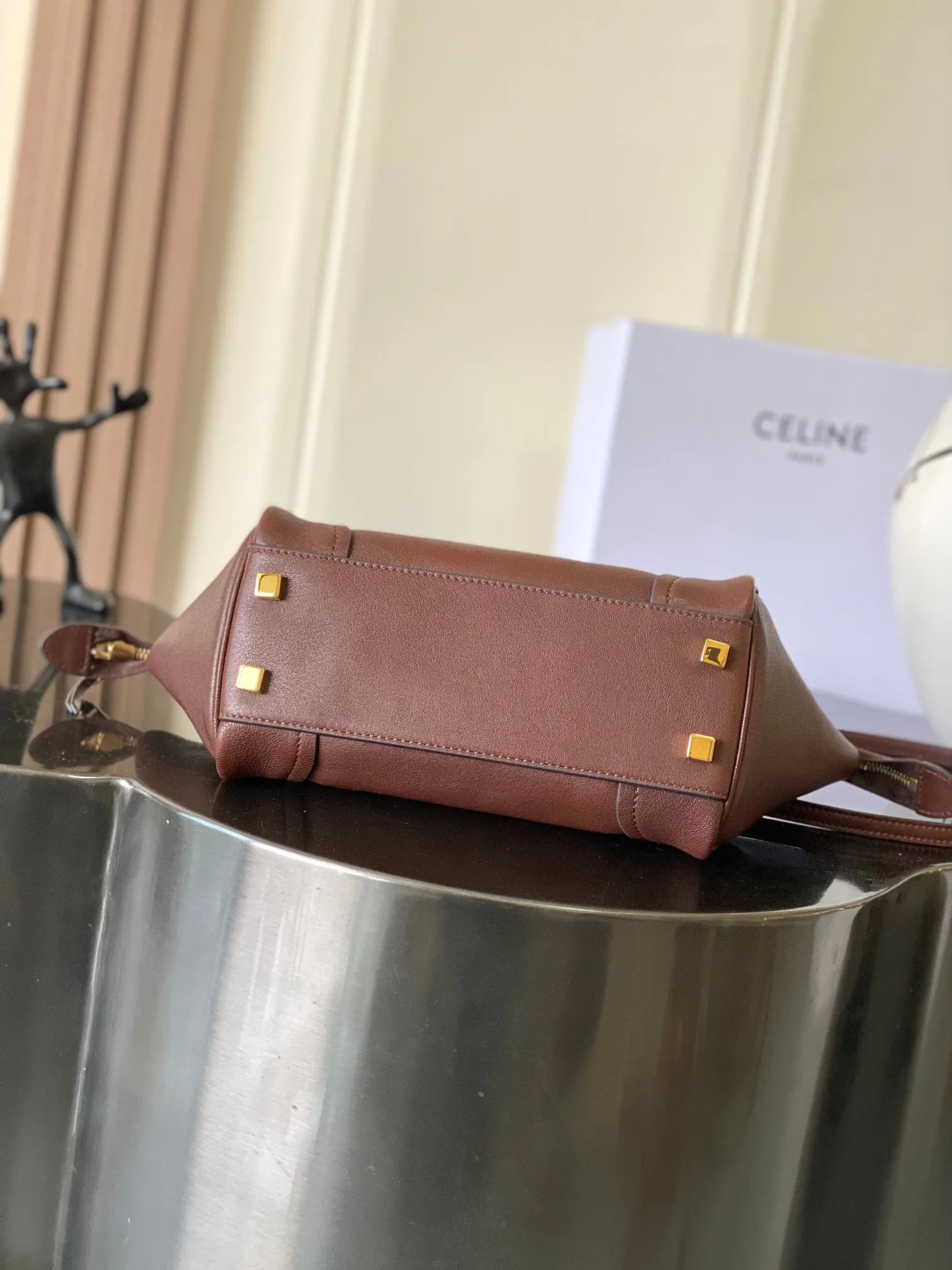 Women's Classic Handbags CELINE 18310364