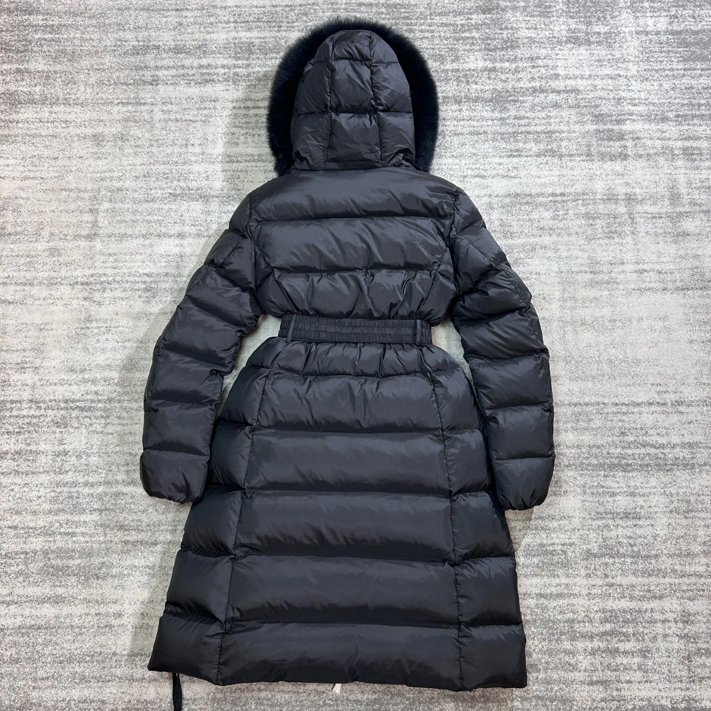 Women's Jackets And Down Jackets MONCLER 17892133