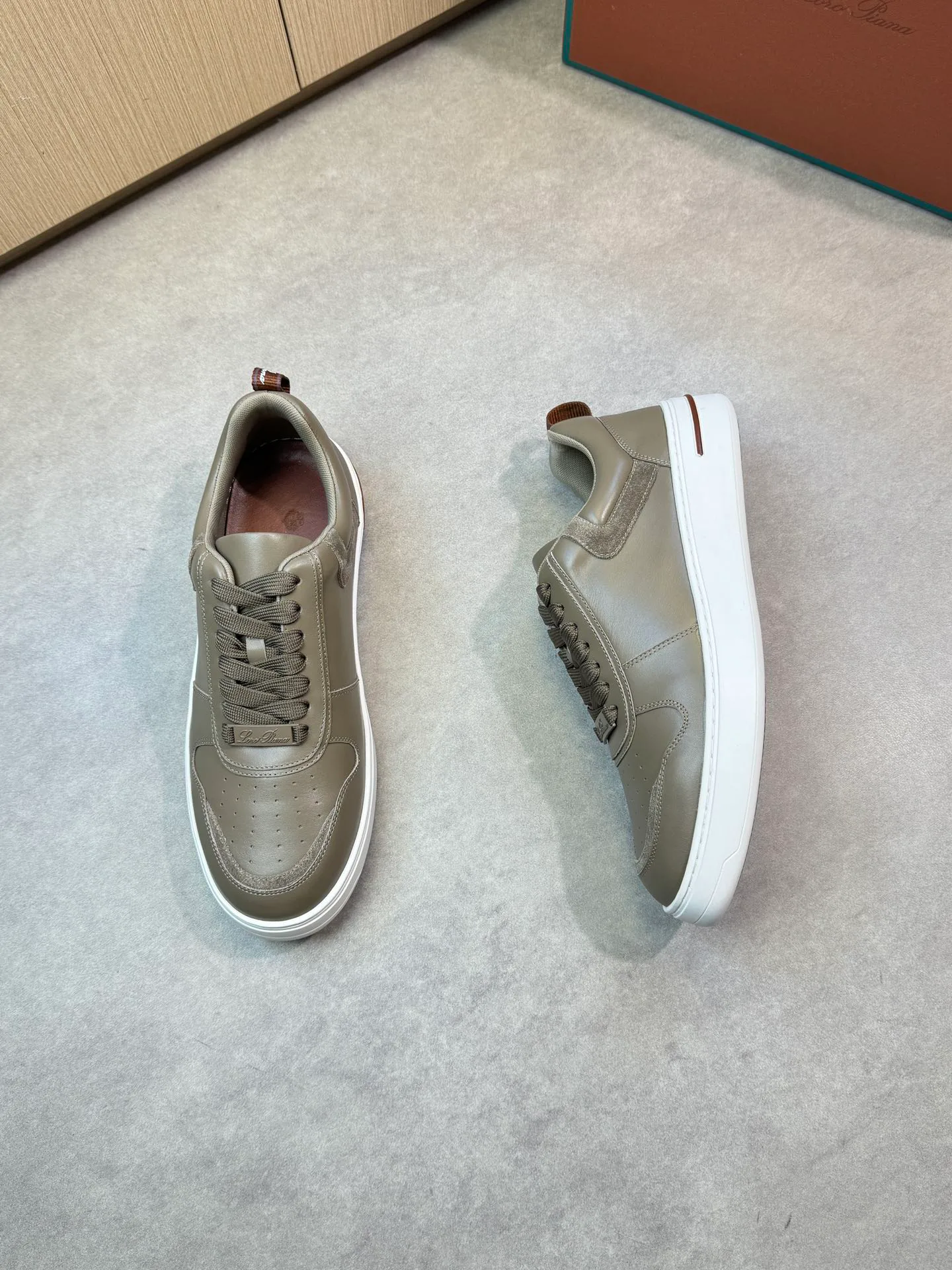 Men's Sneakers LORO PIANA 18103717