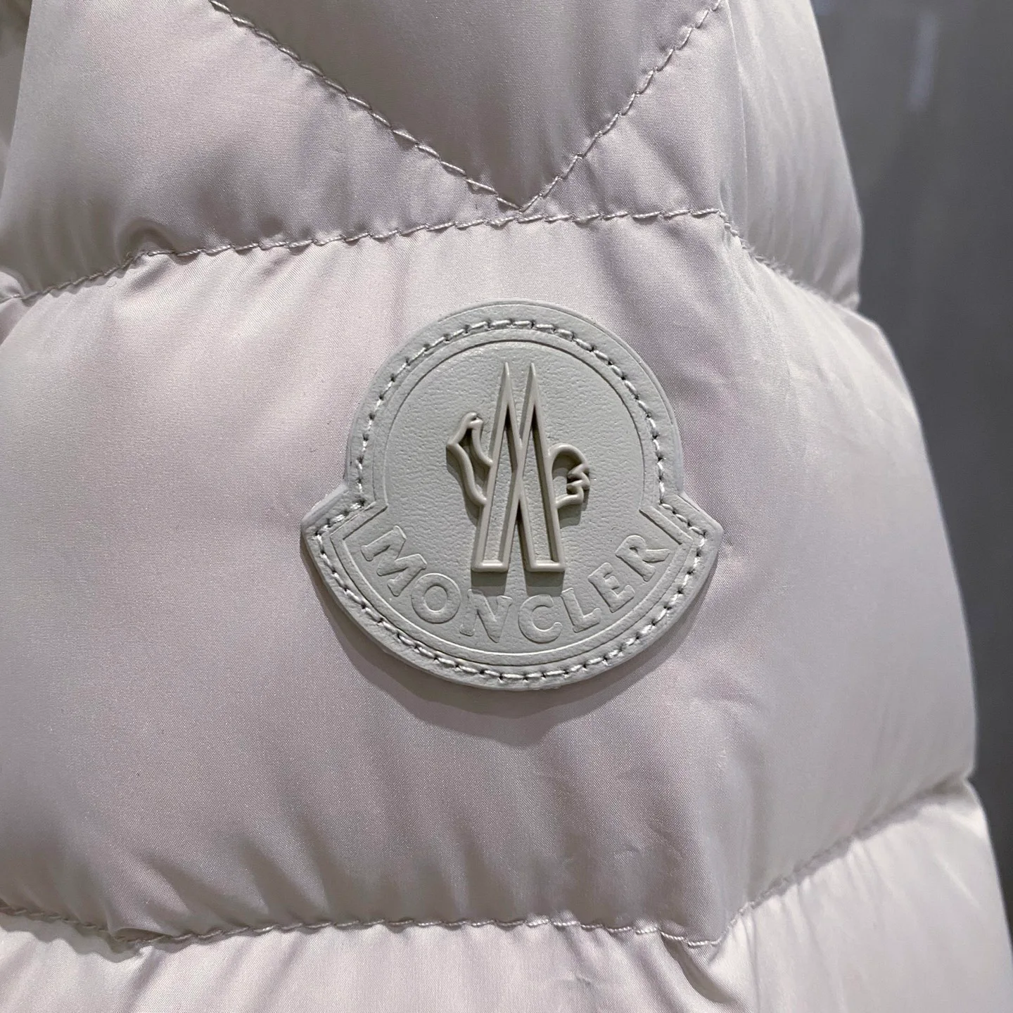 Куртки И Пуховики Мужские Moncler 18572366