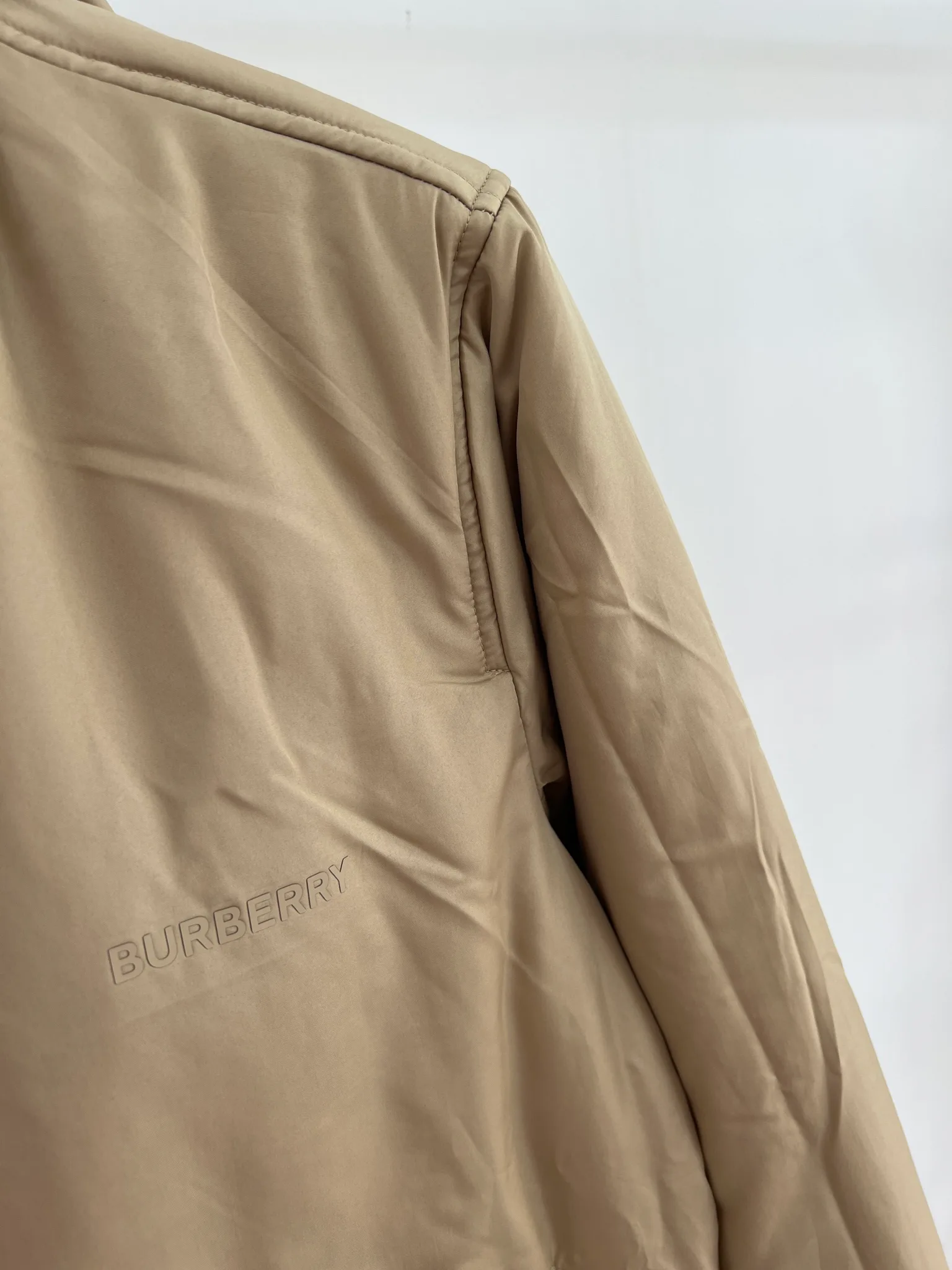 Women's Jackets And Down Jackets BURBERRY 18415749