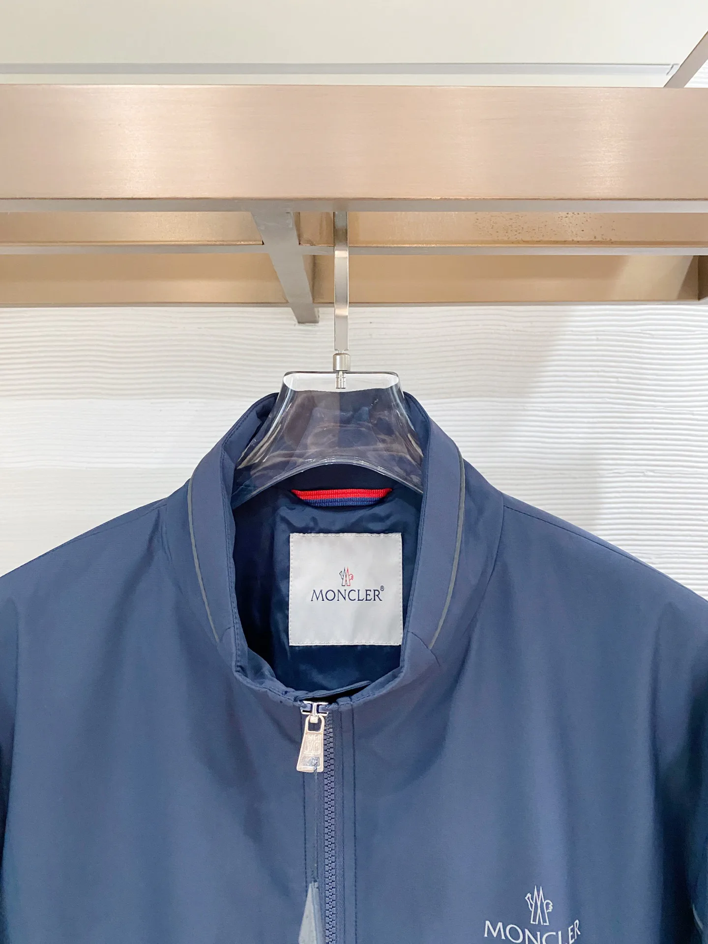 Куртки И Пуховики Мужские Moncler 18618729