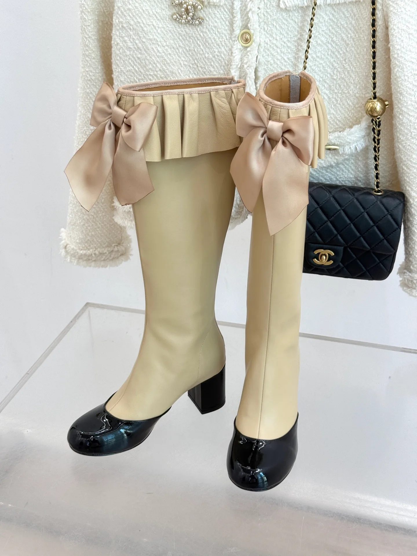 Women's Boots CHANEL 18154379