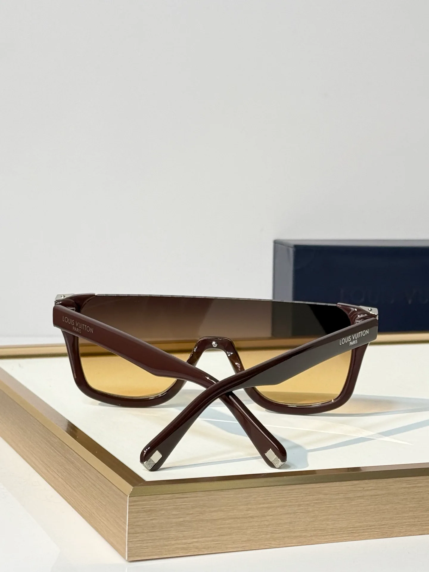 Очки Louis Vuitton 18602799