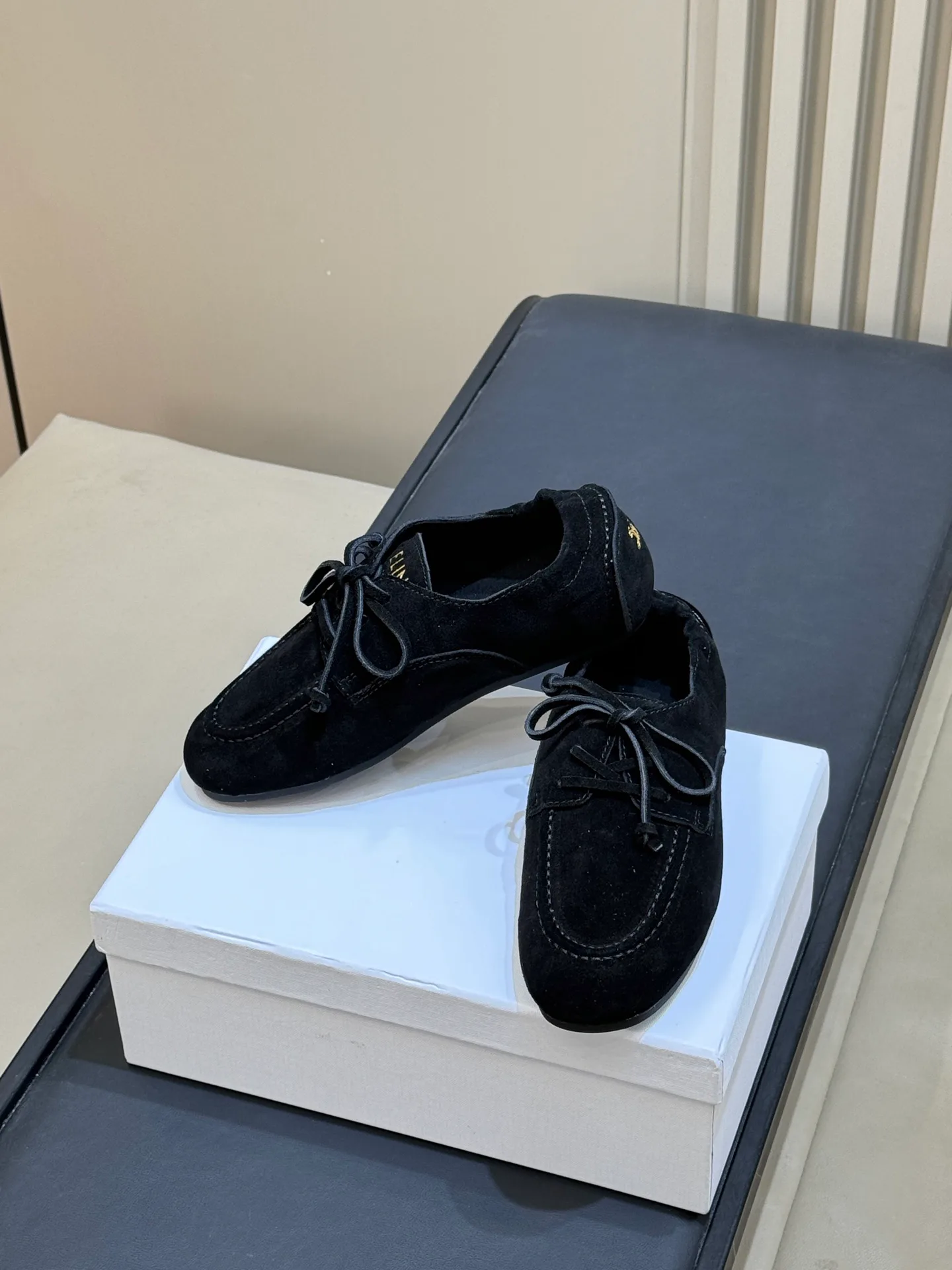 Women's Loafers And Moccasins CELINE 18073384
