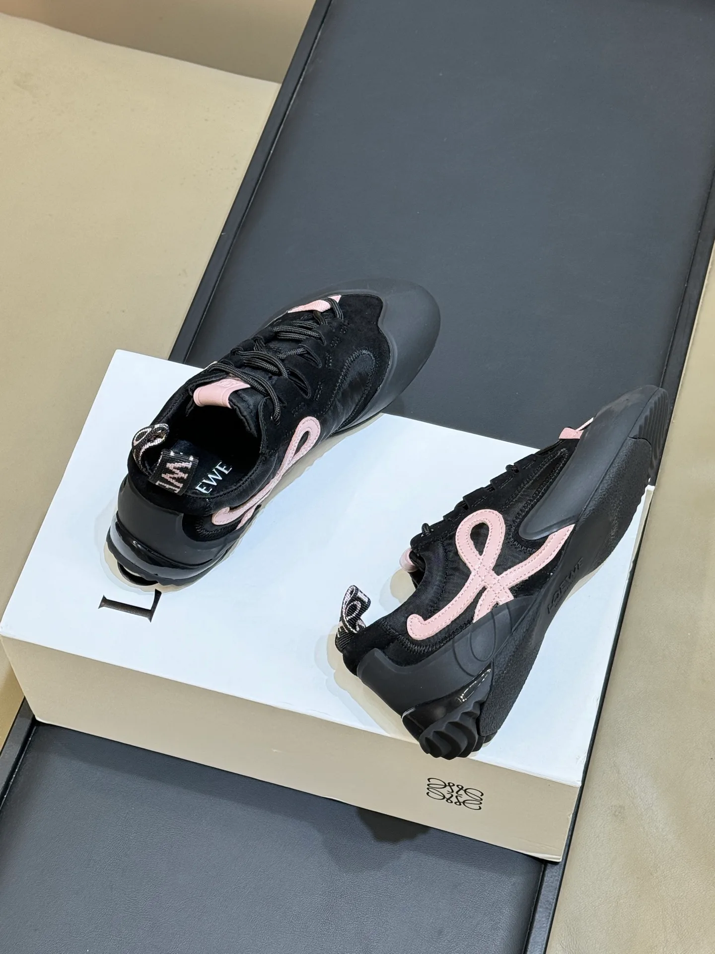 Women's Sneakers LOEWE 18073076
