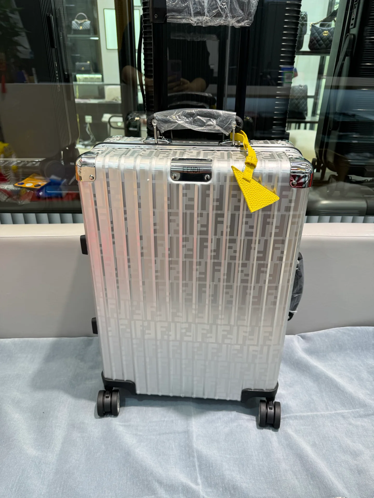 Suitcases RIMOWA 17186203