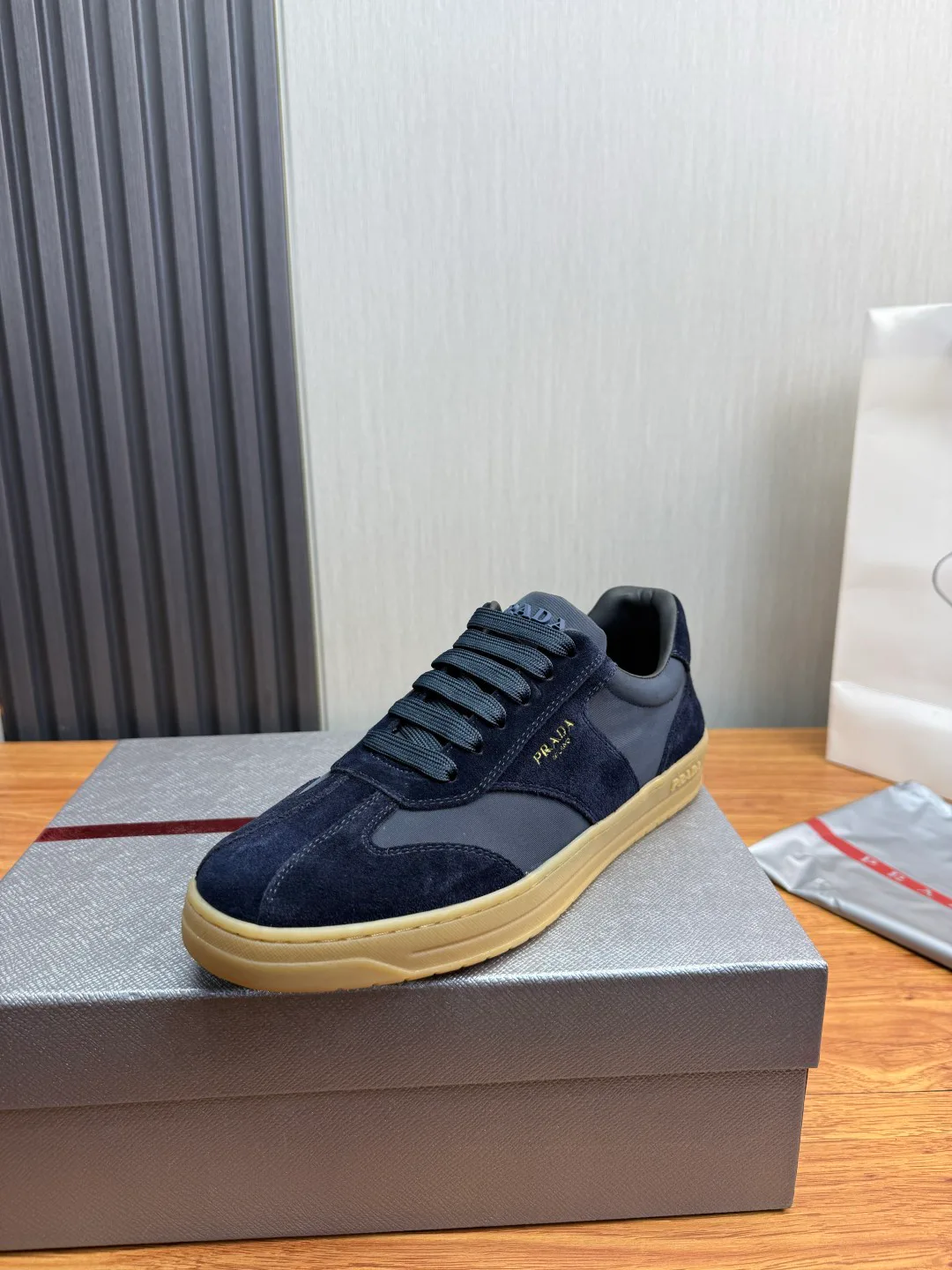 Men's Sneakers PRADA 18418634