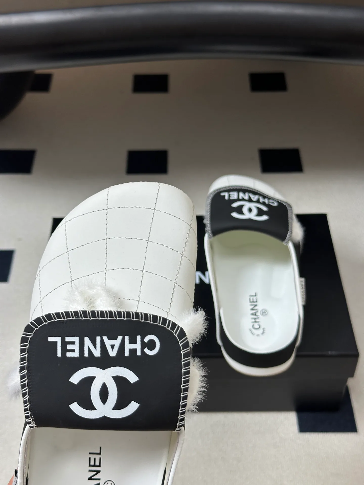 Women's Mules And Clogs CHANEL 17830301