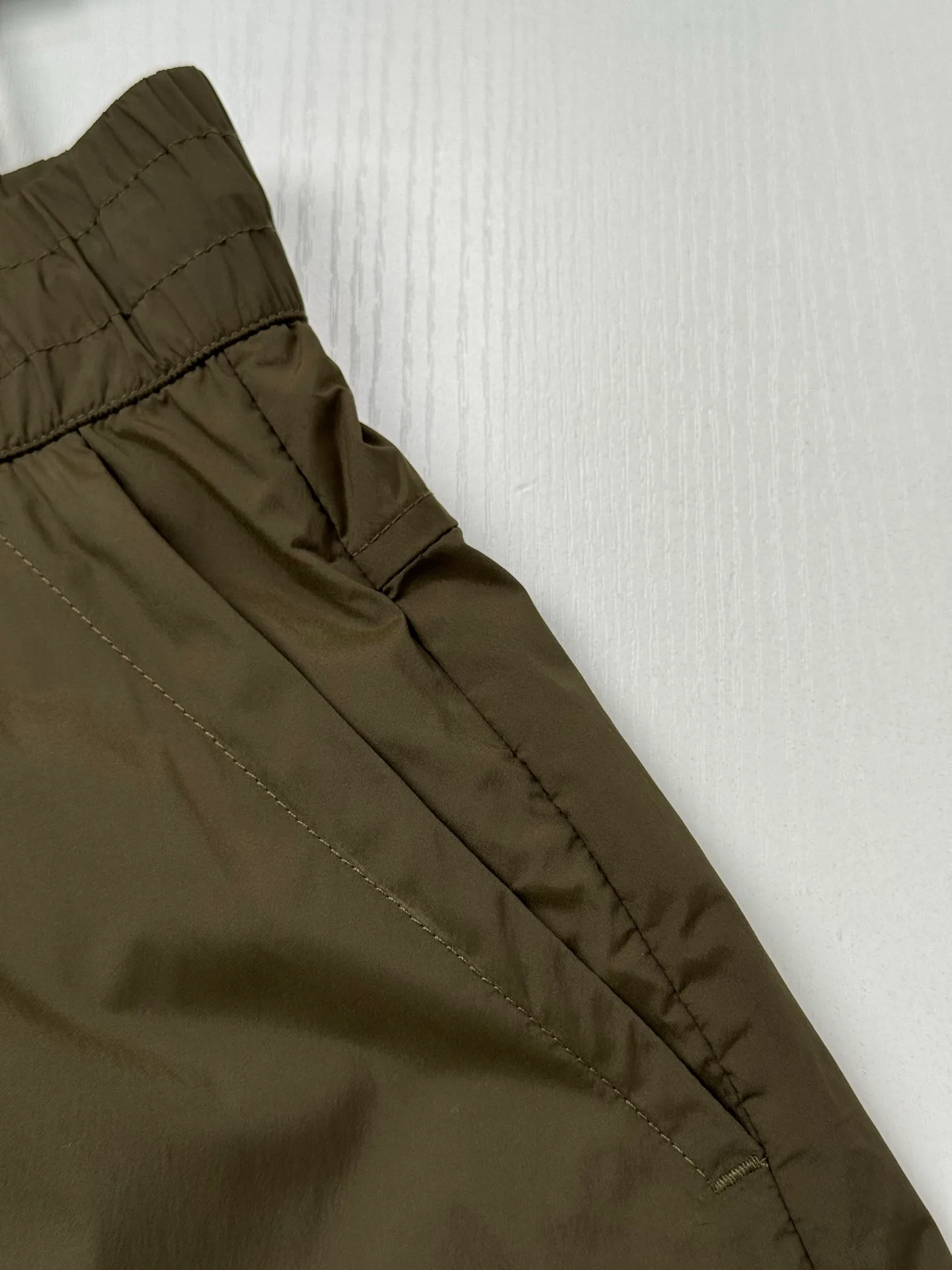 Women's Shorts CANADA GOOSE 17093308