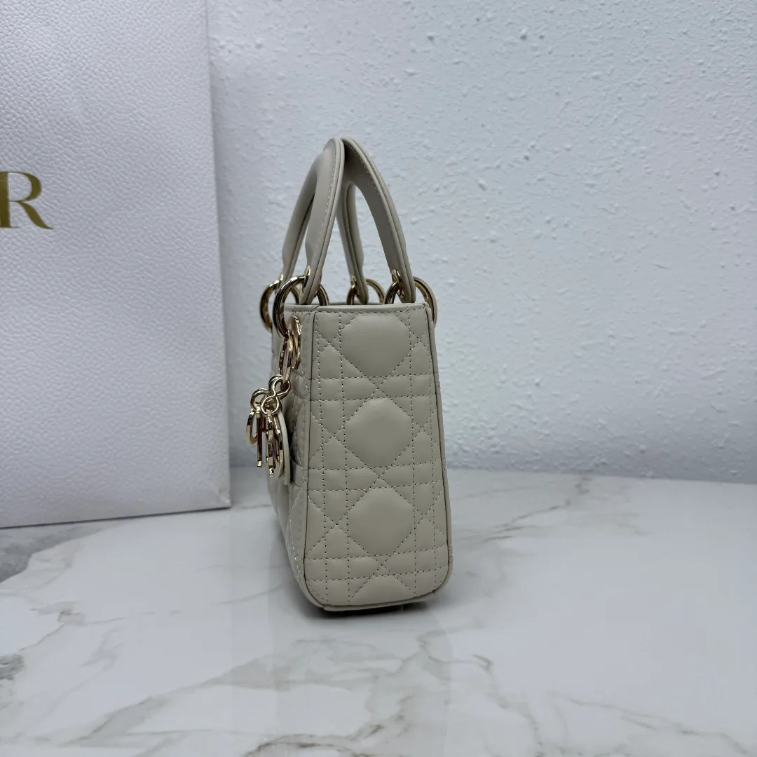 Women's Classic Handbags CHRISTIAN DIOR 18116407