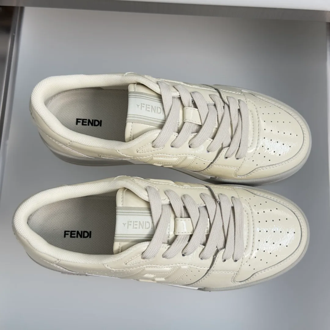 Women's Sneakers FENDI 17729638