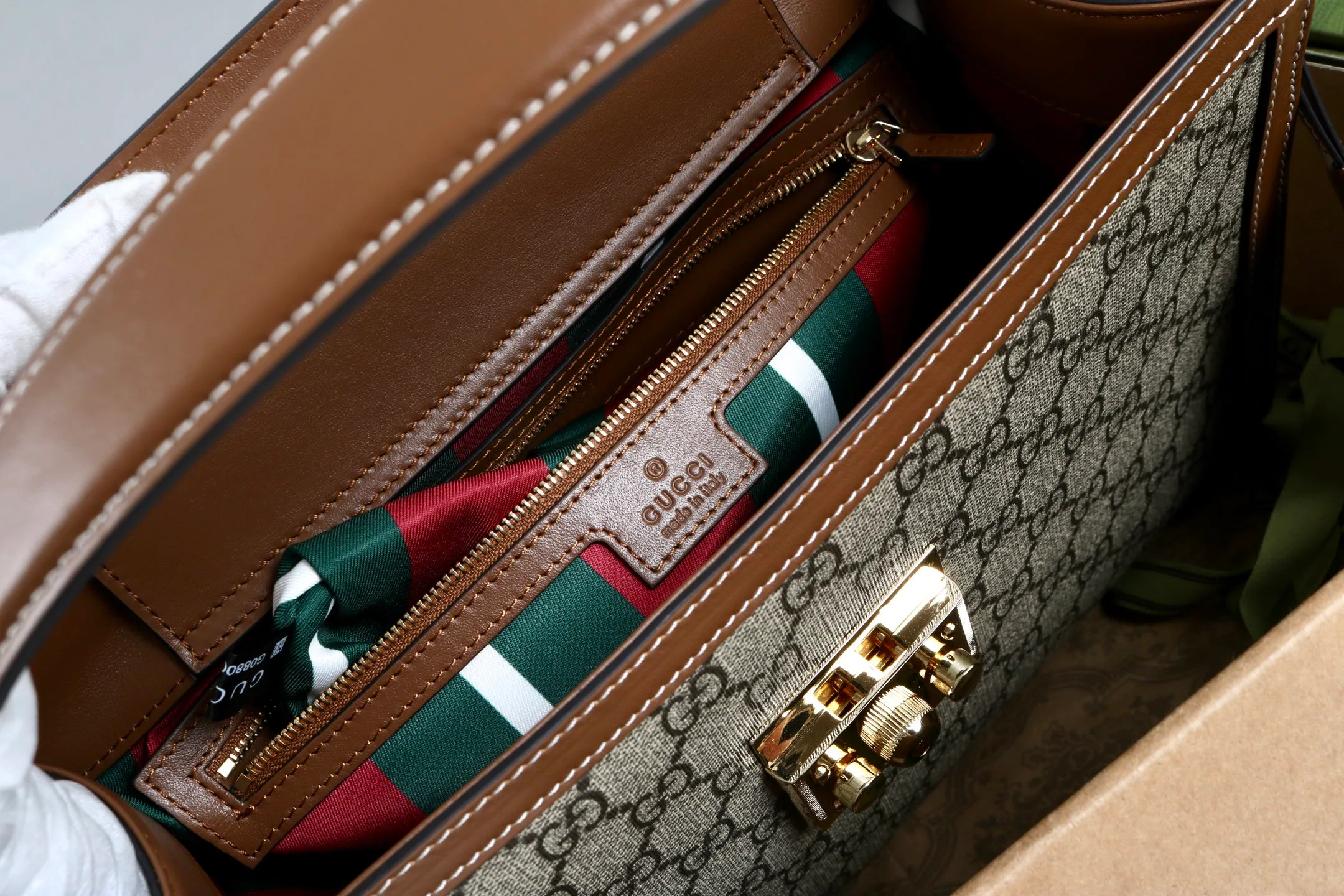 Women's Classic Handbags GUCCI 18361916