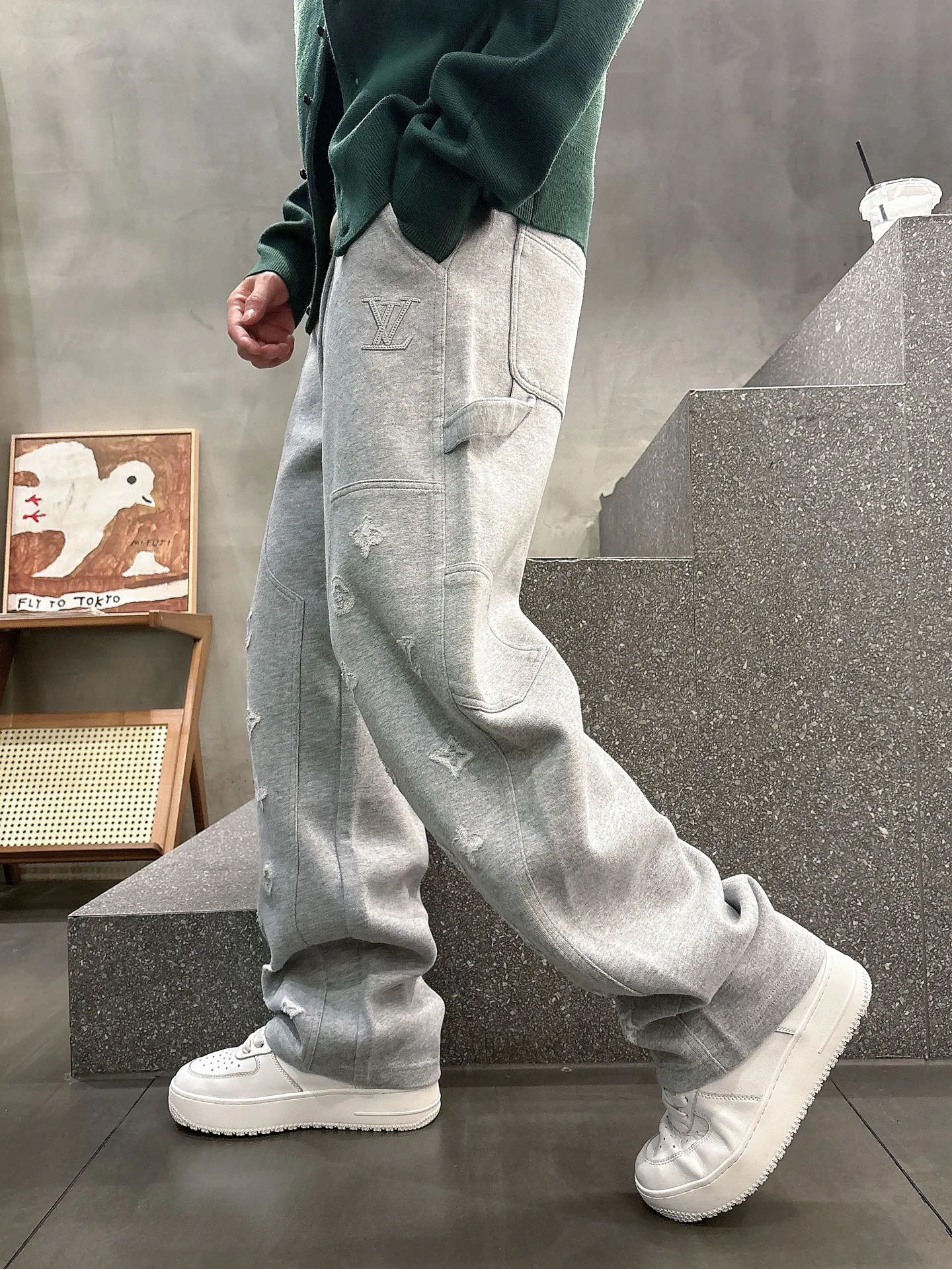 Брюки Мужские Louis Vuitton 18596867
