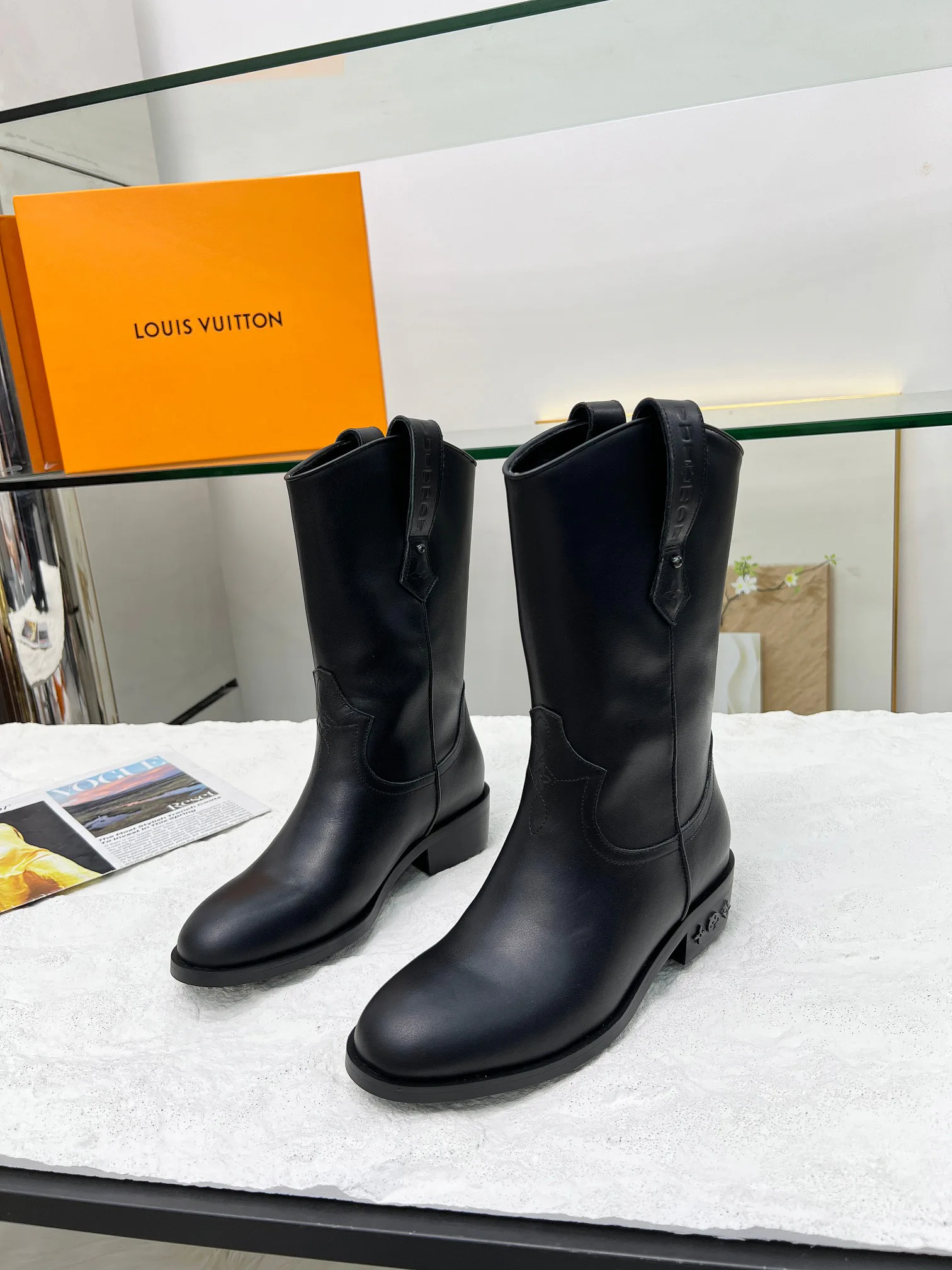 Women's Boots LOUIS VUITTON 17948505
