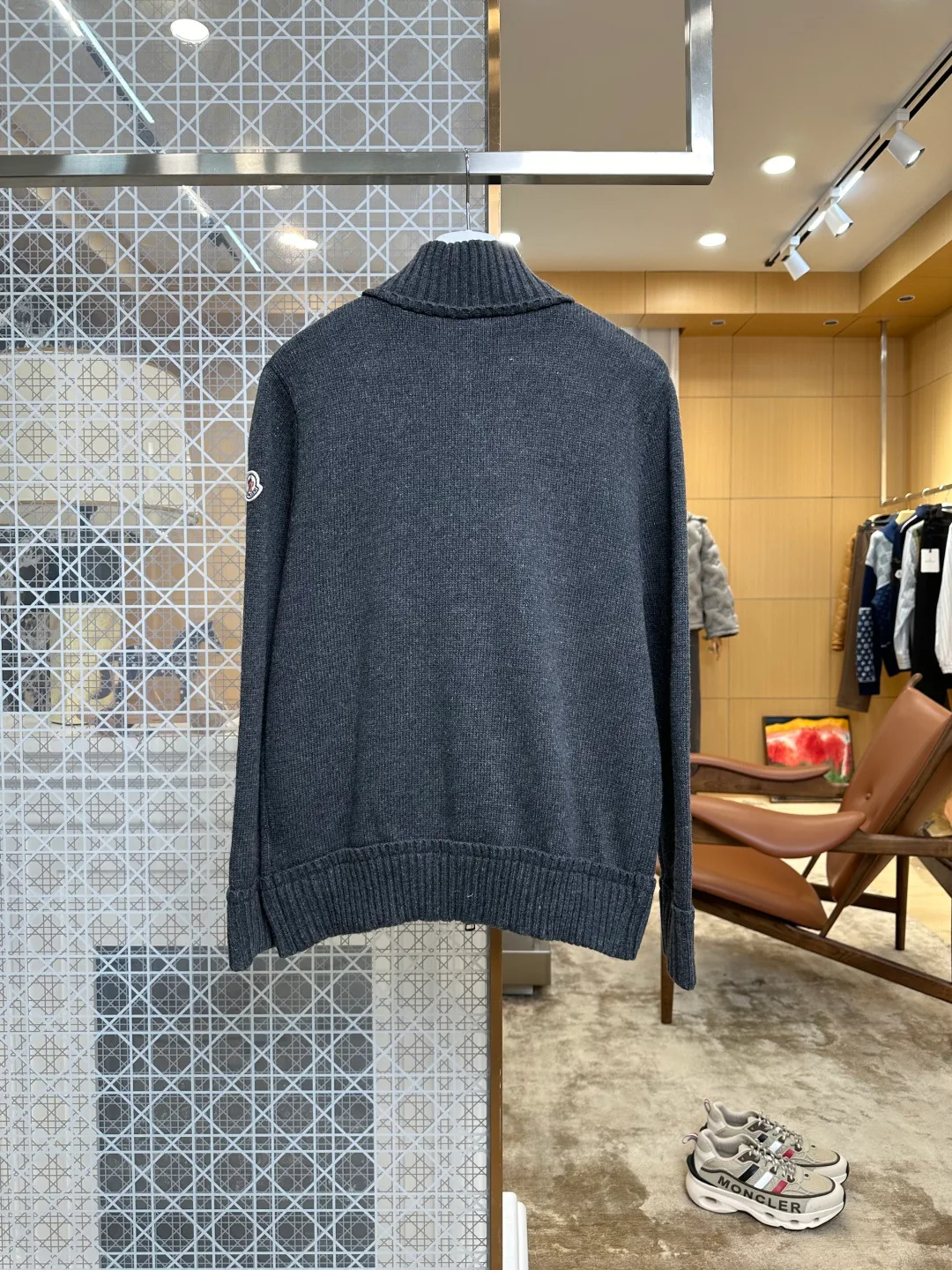 Men's Jumpers And Sweaters MONCLER 18260875