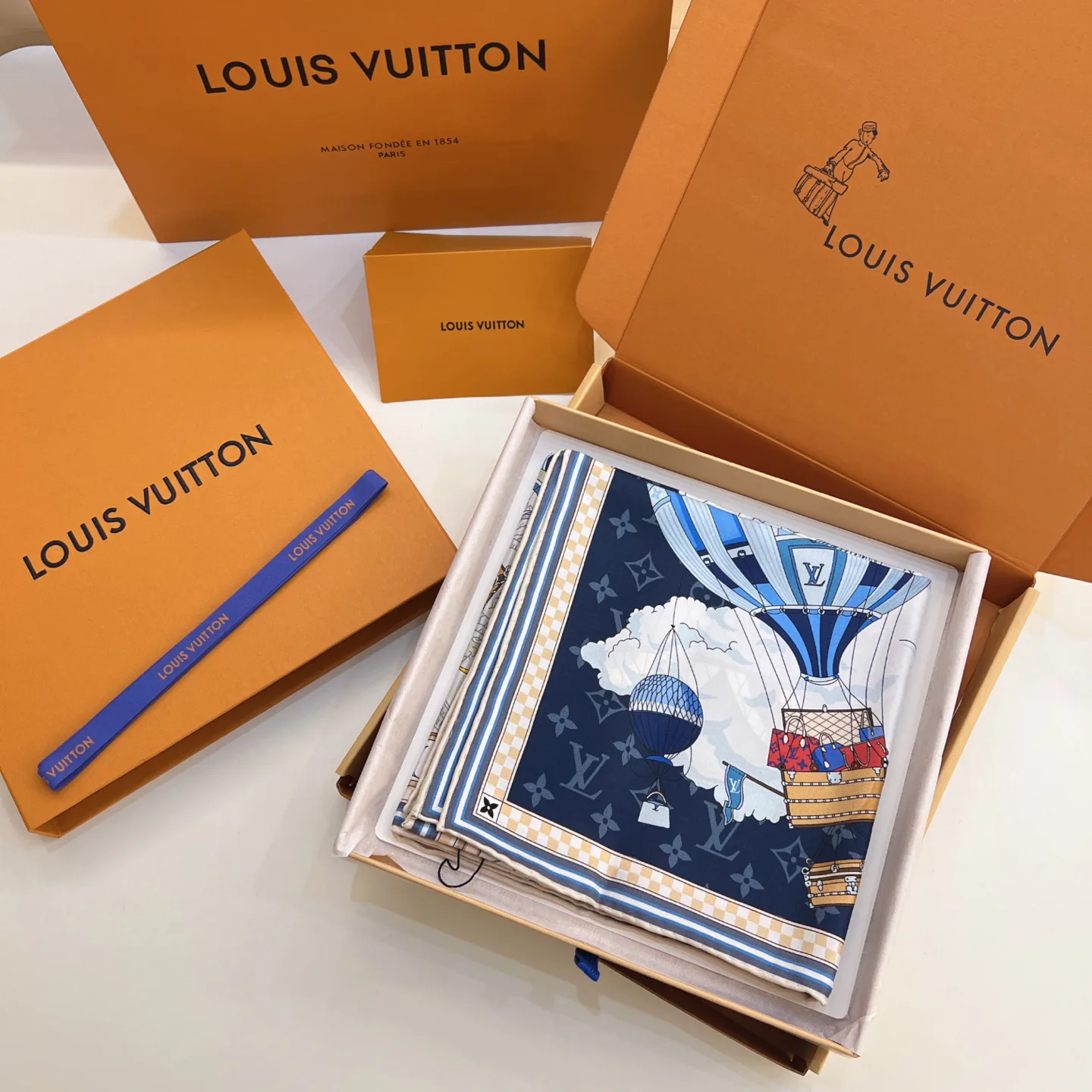 Silk Scarves LOUIS VUITTON 16851482