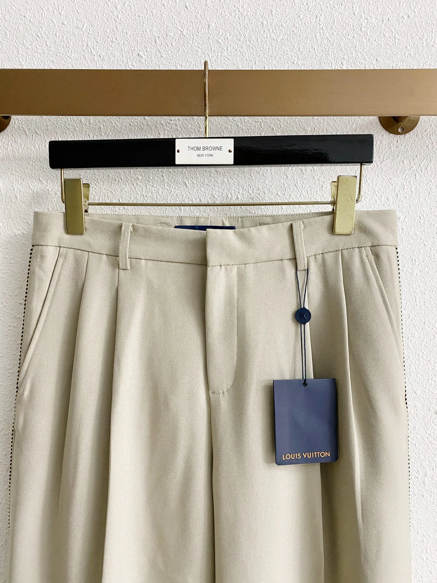 Men's Trousers LOUIS VUITTON 18355692
