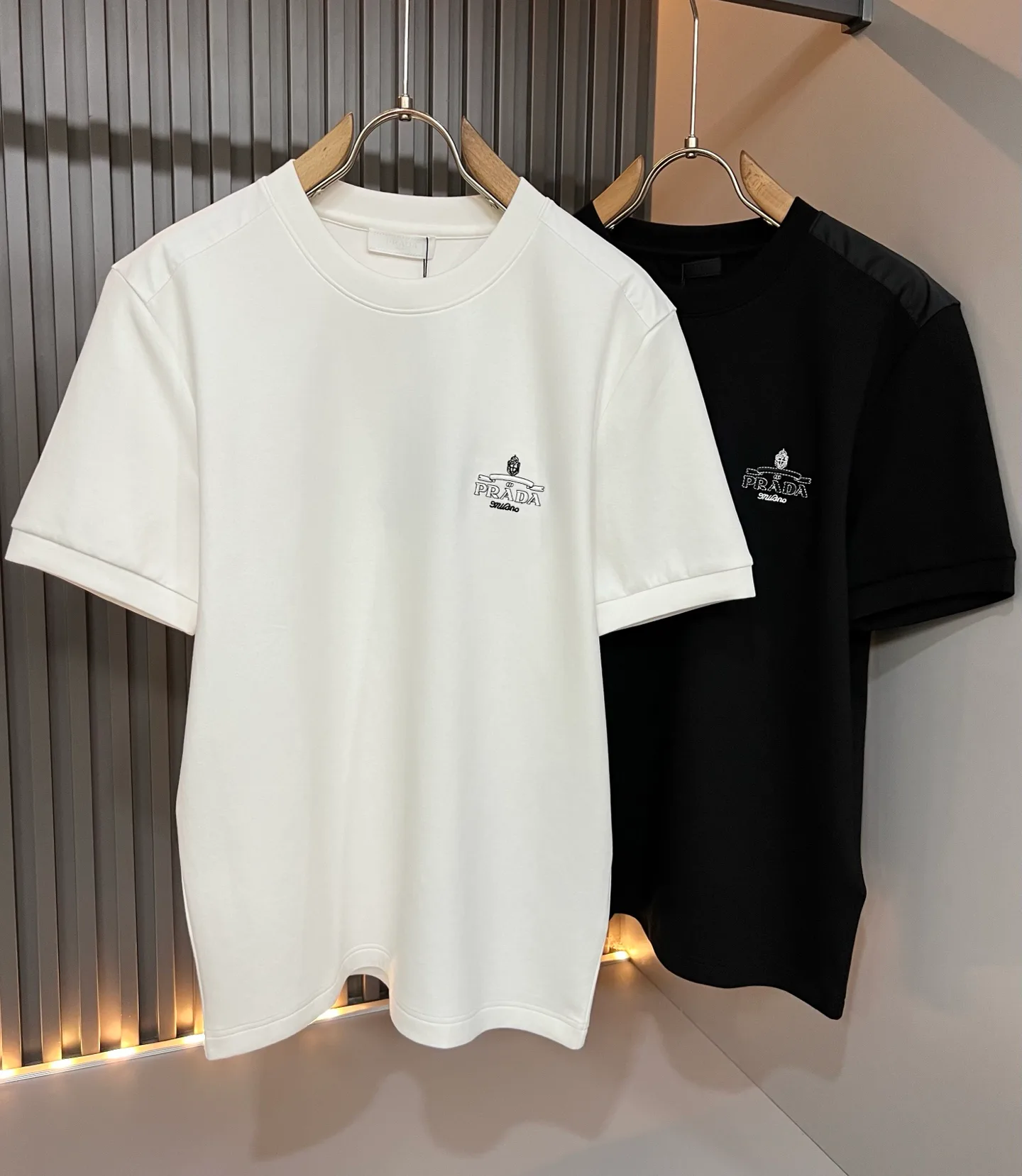 Men's T-Shirts PRADA 18519510
