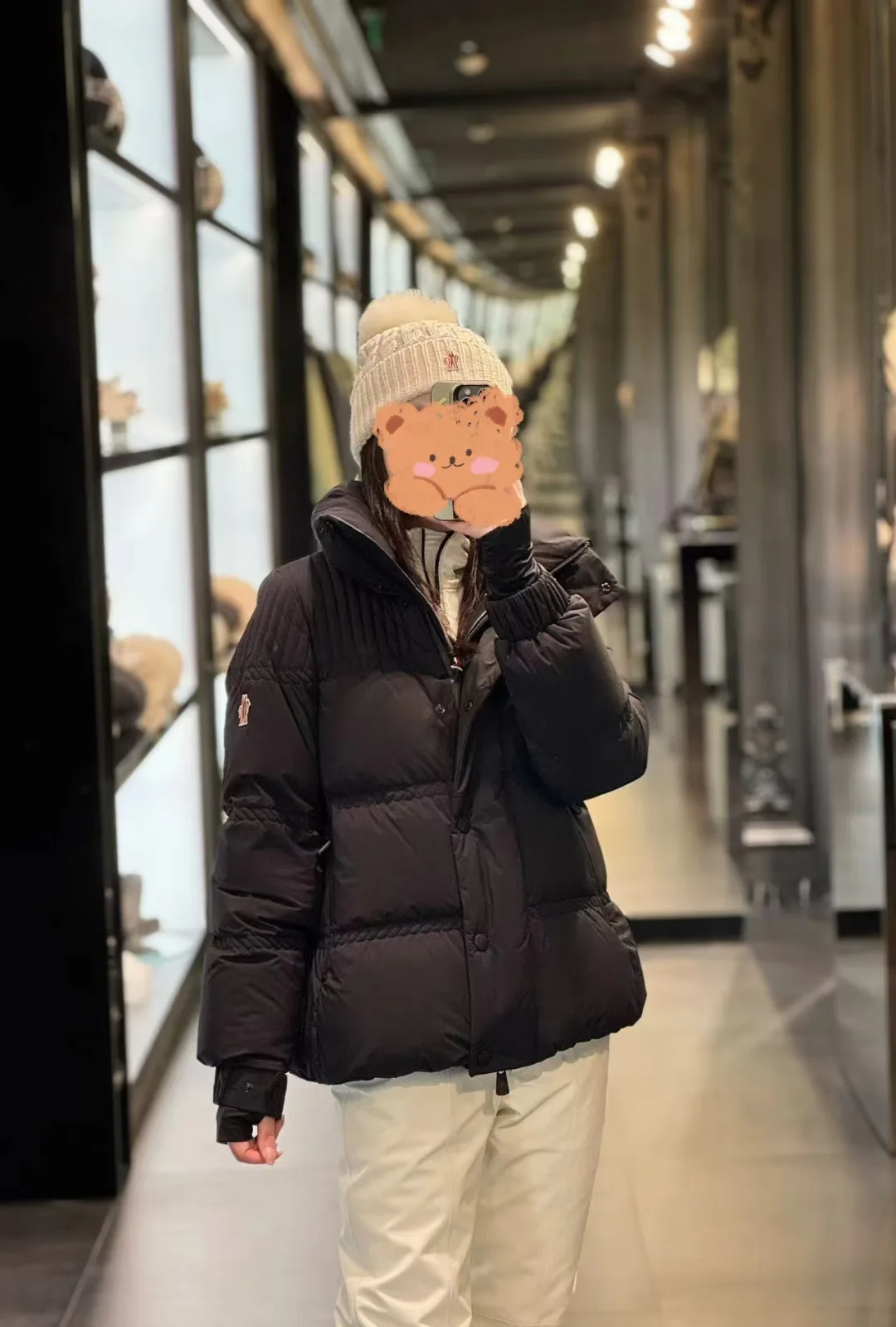 Women's Jackets And Down Jackets MONCLER 18159537