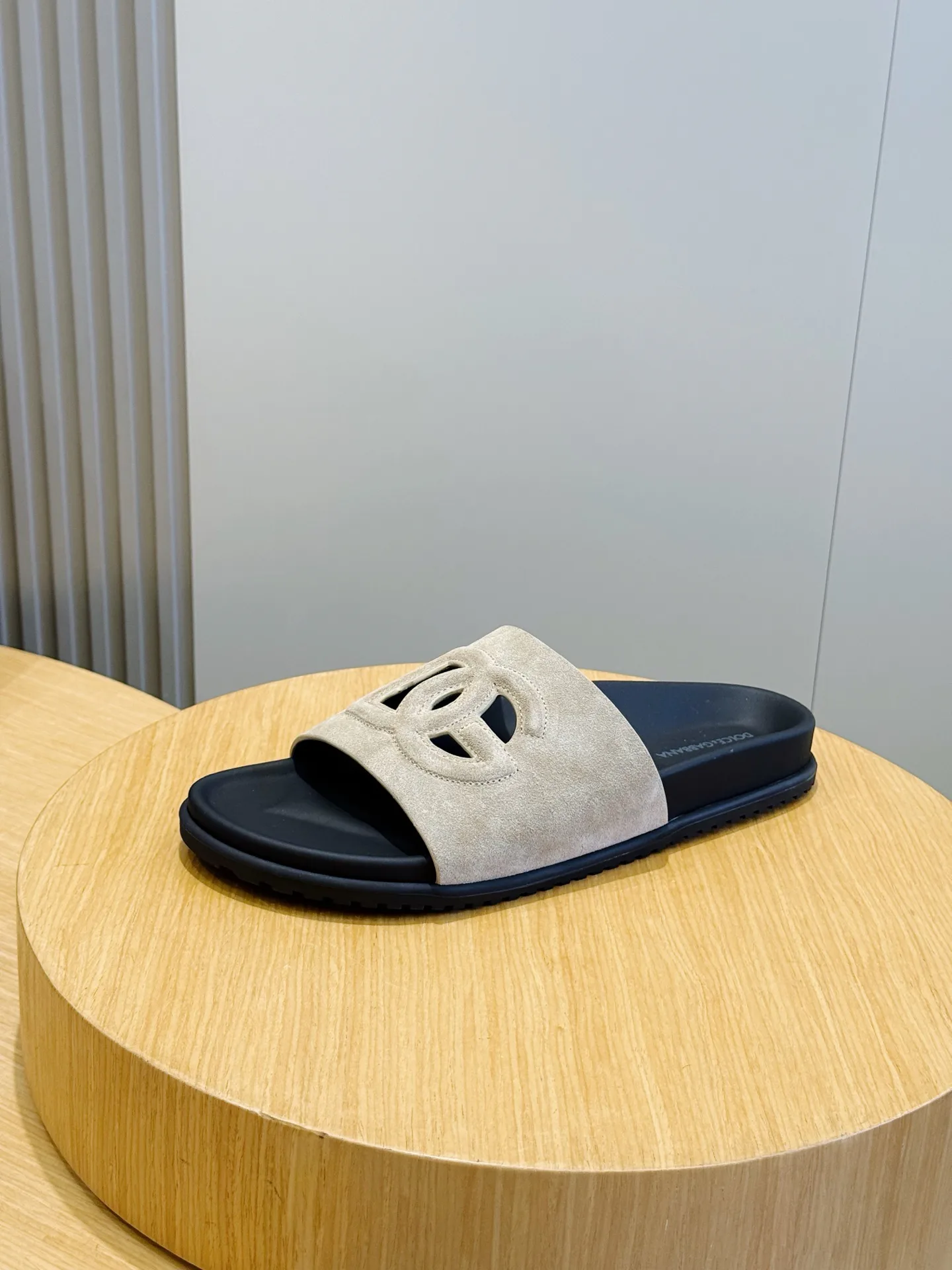 Men's Flip-Flops DOLCE & GABBANA 18100981