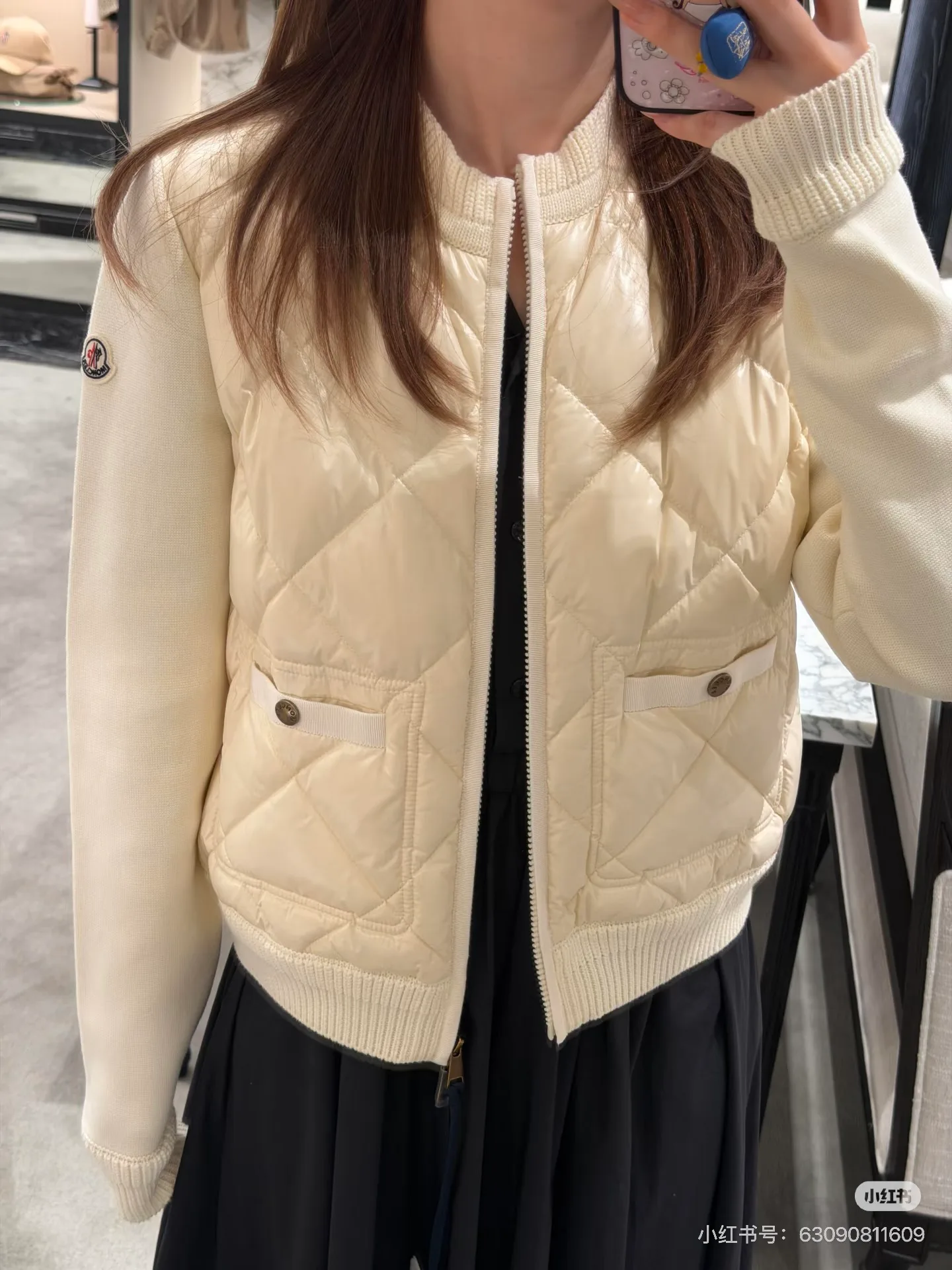 Women's Jackets And Down Jackets MONCLER 18108502